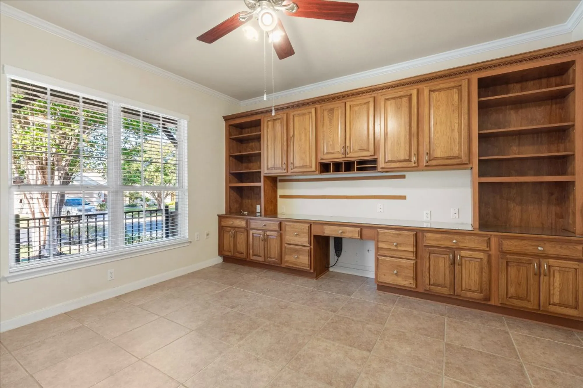 Property Slideshow image 6 of 39 | 531 deer meadow cir, Georgetown, TX, 78633