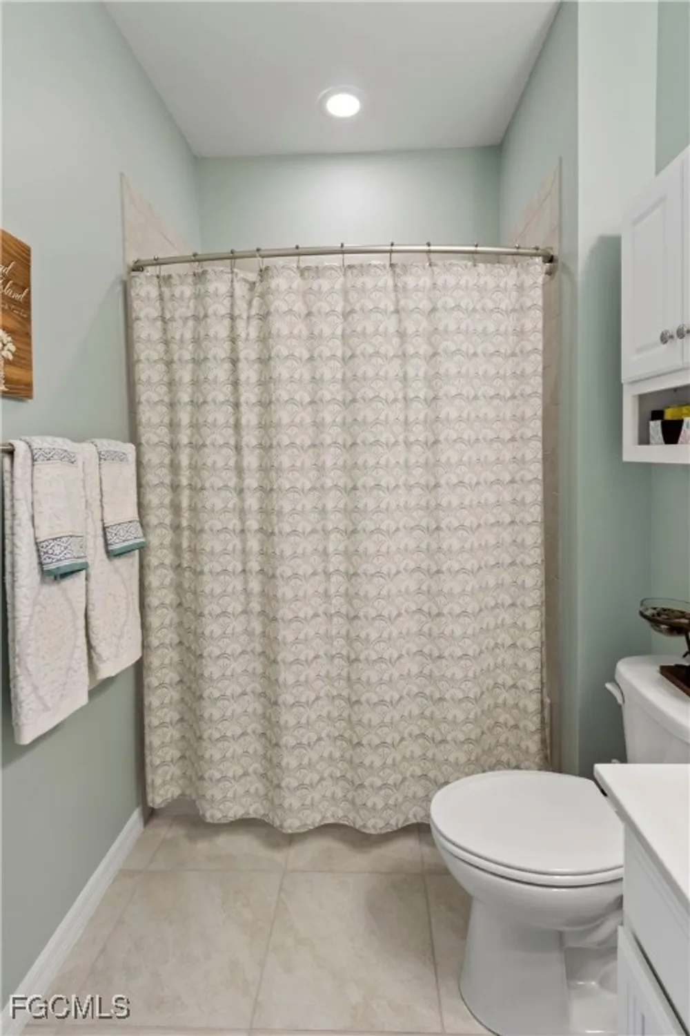 Property Slideshow image 24 of 35 | 15136 yellow wood dr, Alva, FL, 33920