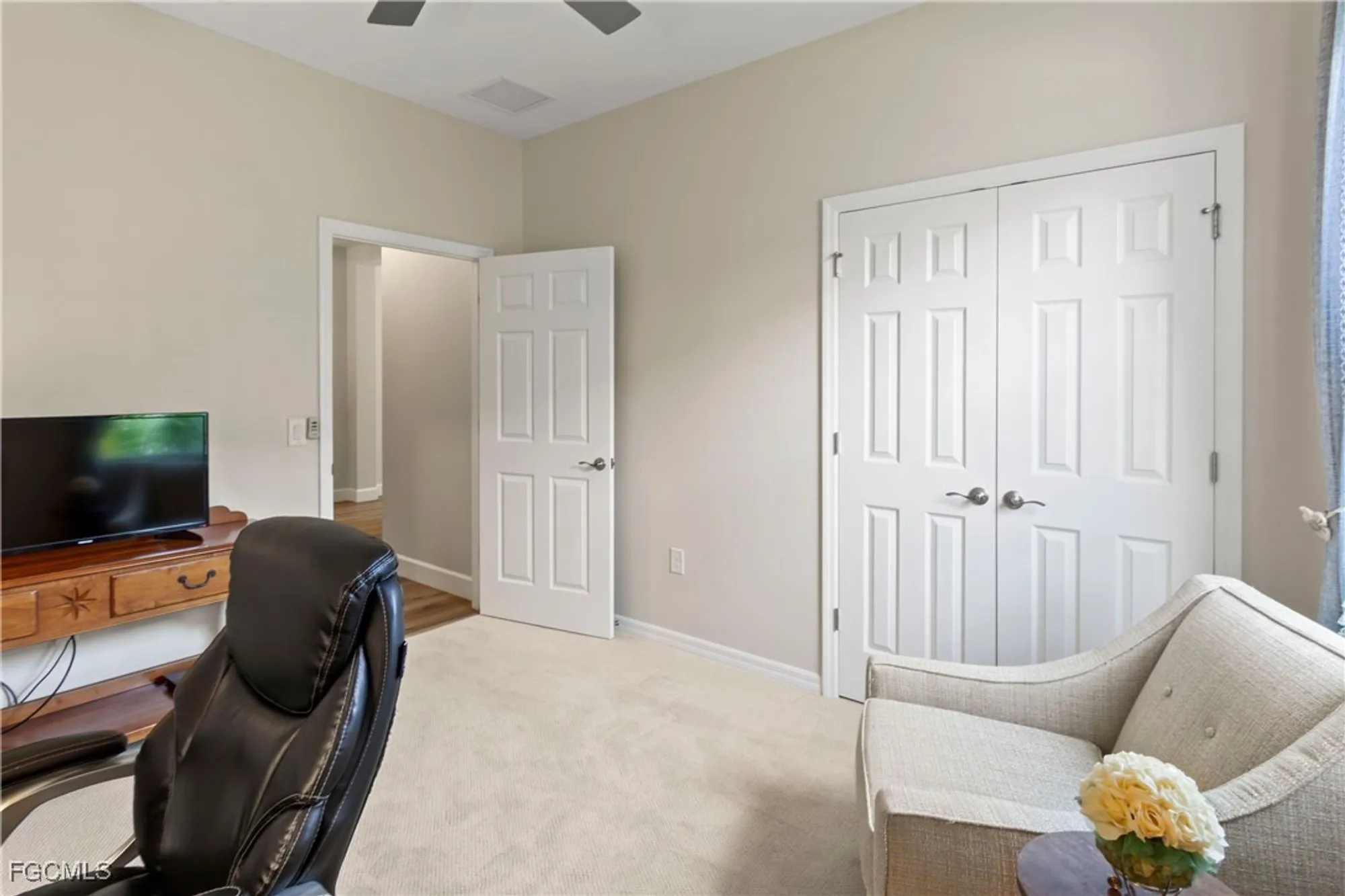 Property Slideshow image 20 of 35 | 15136 yellow wood dr, Alva, FL, 33920