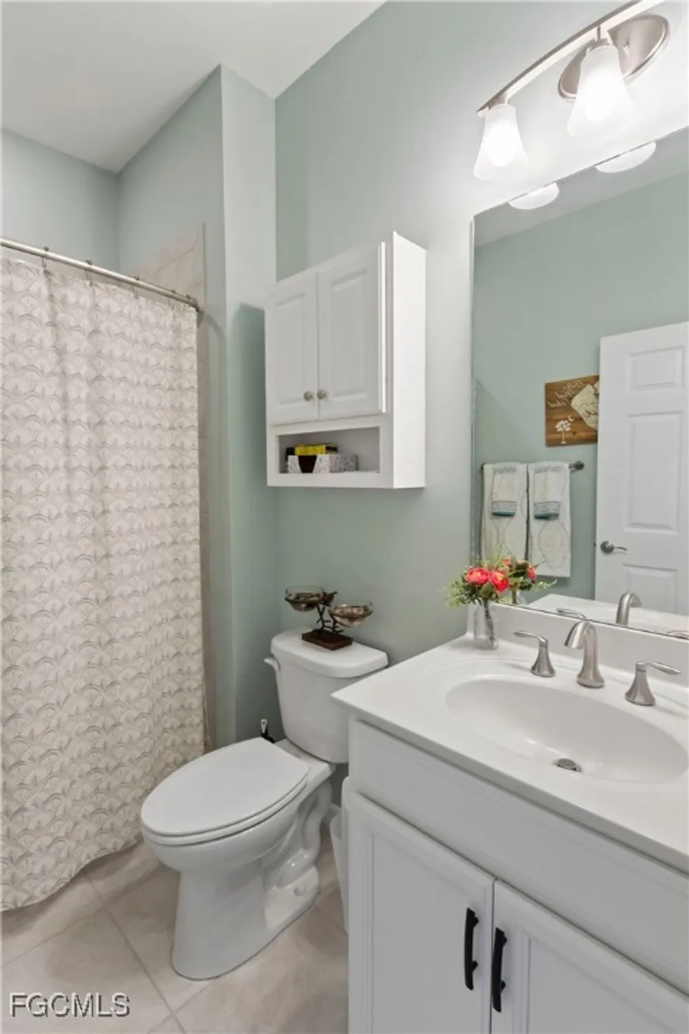 Property Slideshow image 23 of 35 | 15136 yellow wood dr, Alva, FL, 33920