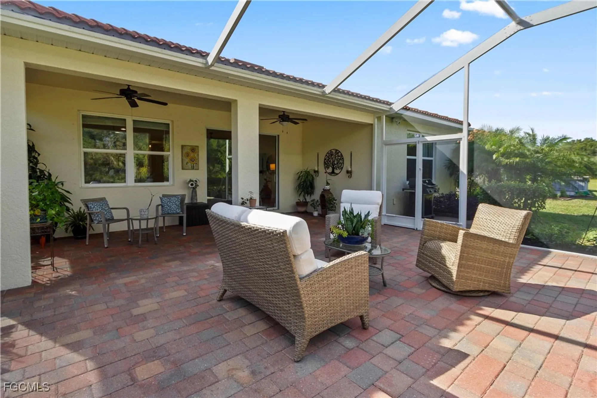 Property Slideshow image 32 of 35 | 15136 yellow wood dr, Alva, FL, 33920