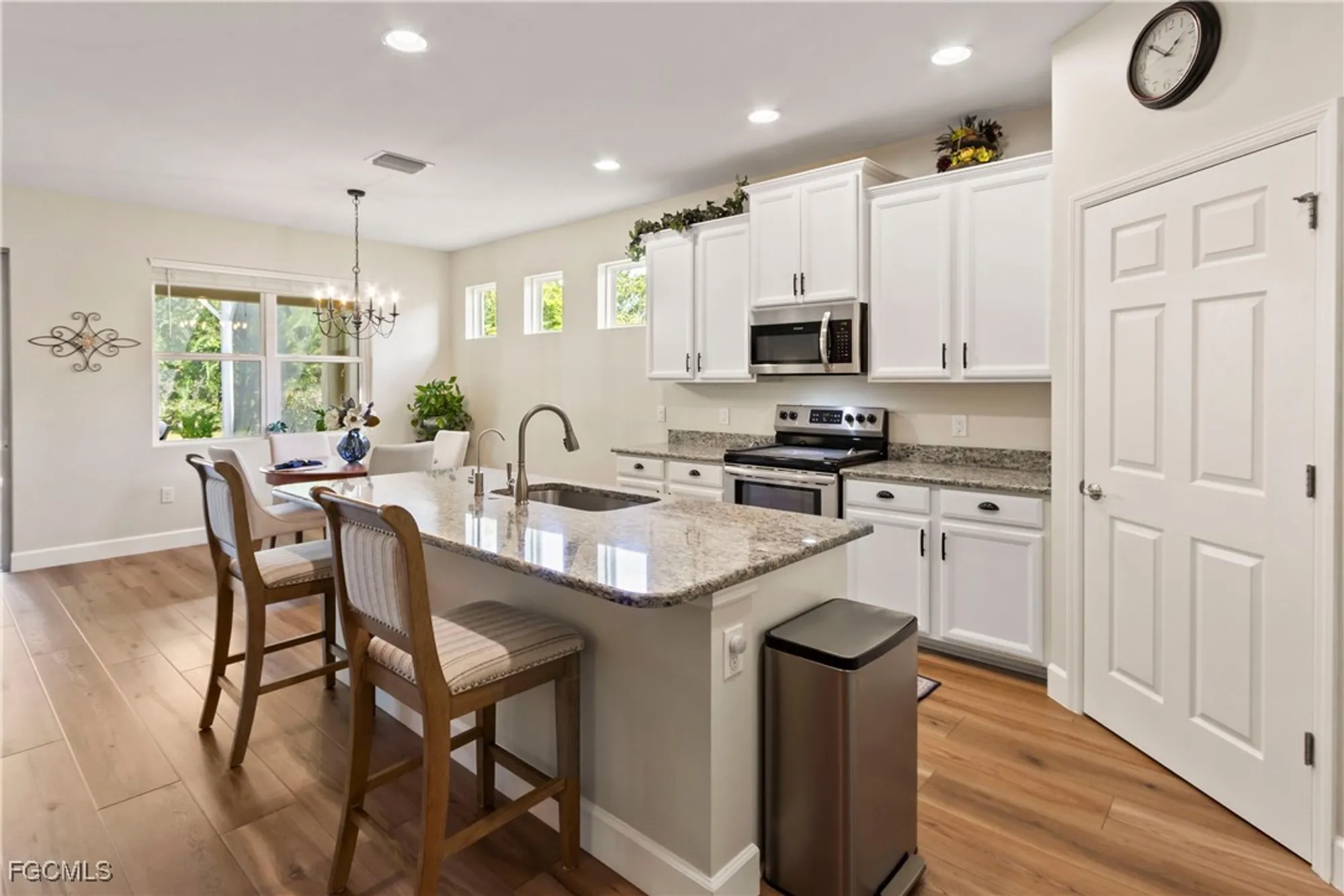 Property Slideshow image 4 of 35 | 15136 yellow wood dr, Alva, FL, 33920