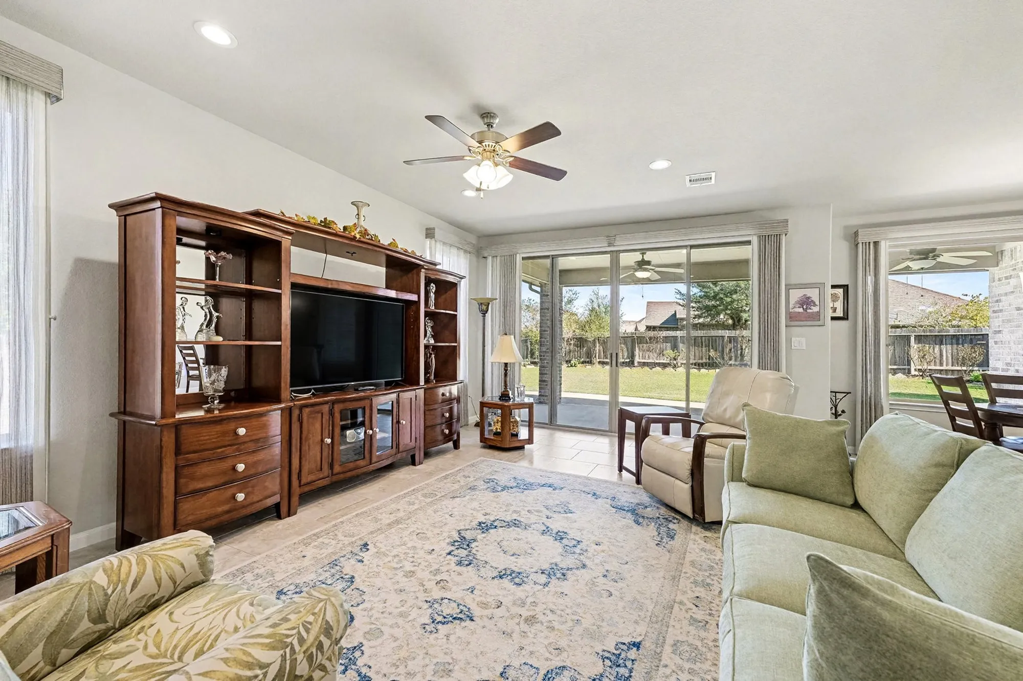 Property Slideshow image 7 of 27 | 3803 keatings lagoon ct, Katy, TX, 77494