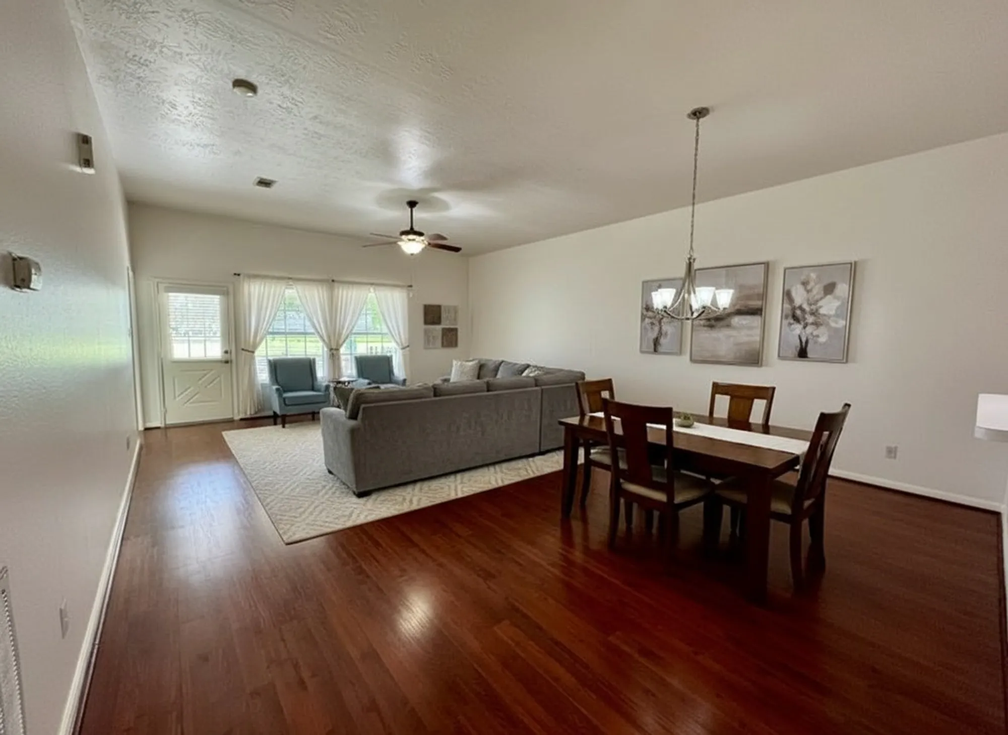 Property Slideshow image 14 of 29 | 3618 teakwood dr, Pearland, TX, 77584