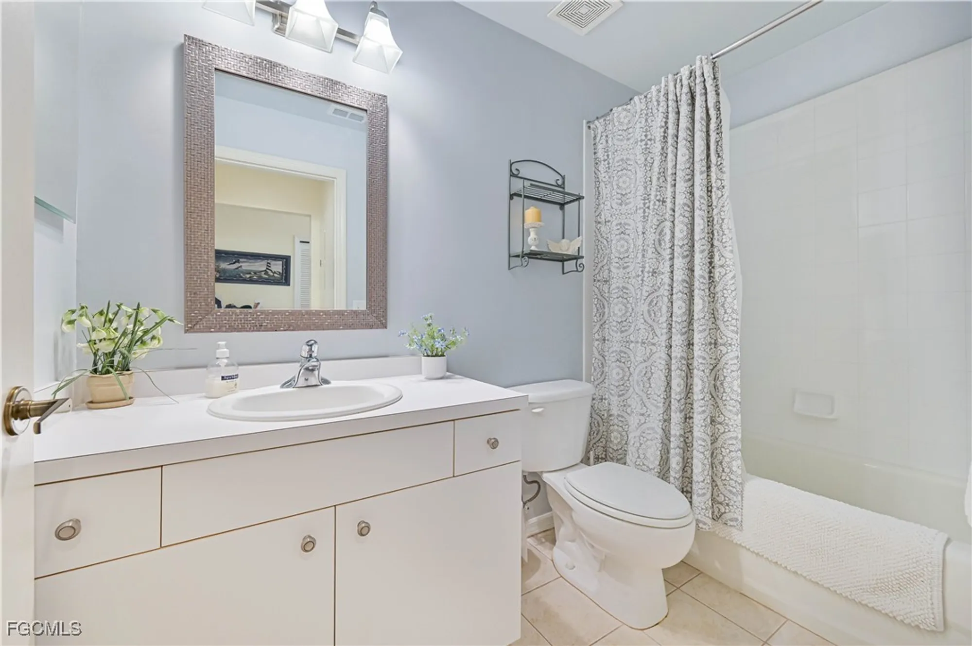 Property Slideshow image 18 of 49 | 14051 brant point cir 8106, Fort Myers, FL, 33919