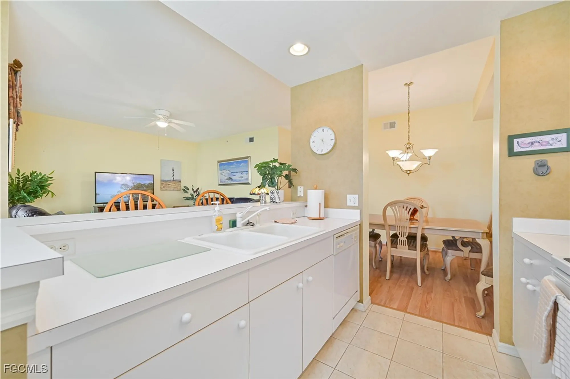 Property Slideshow image 11 of 49 | 14051 brant point cir 8106, Fort Myers, FL, 33919
