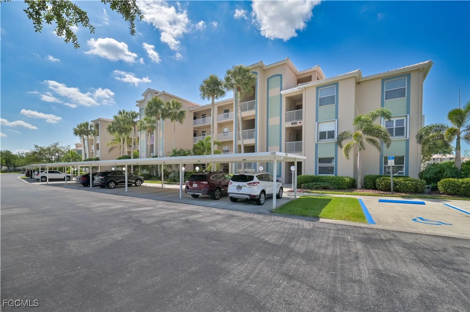 Property Slideshow image 2 of 49 | 14051 brant point cir 8106, Fort Myers, FL, 33919