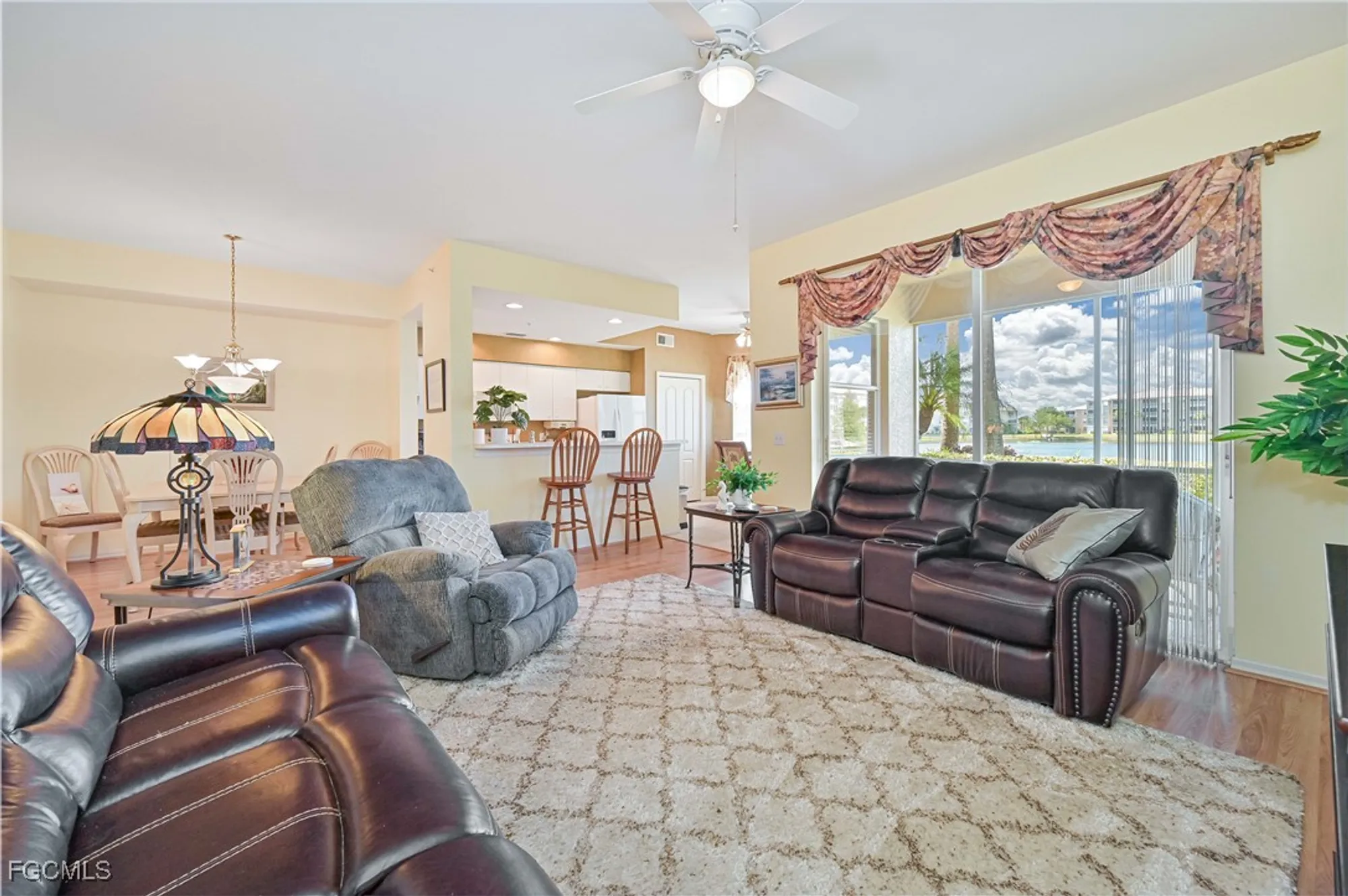 Property Slideshow image 8 of 49 | 14051 brant point cir 8106, Fort Myers, FL, 33919