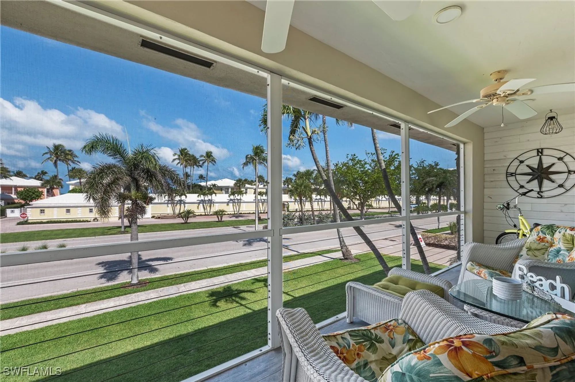Property Slideshow image 14 of 27 | 2500 gulf shore blvd n4, Naples, FL, 34103