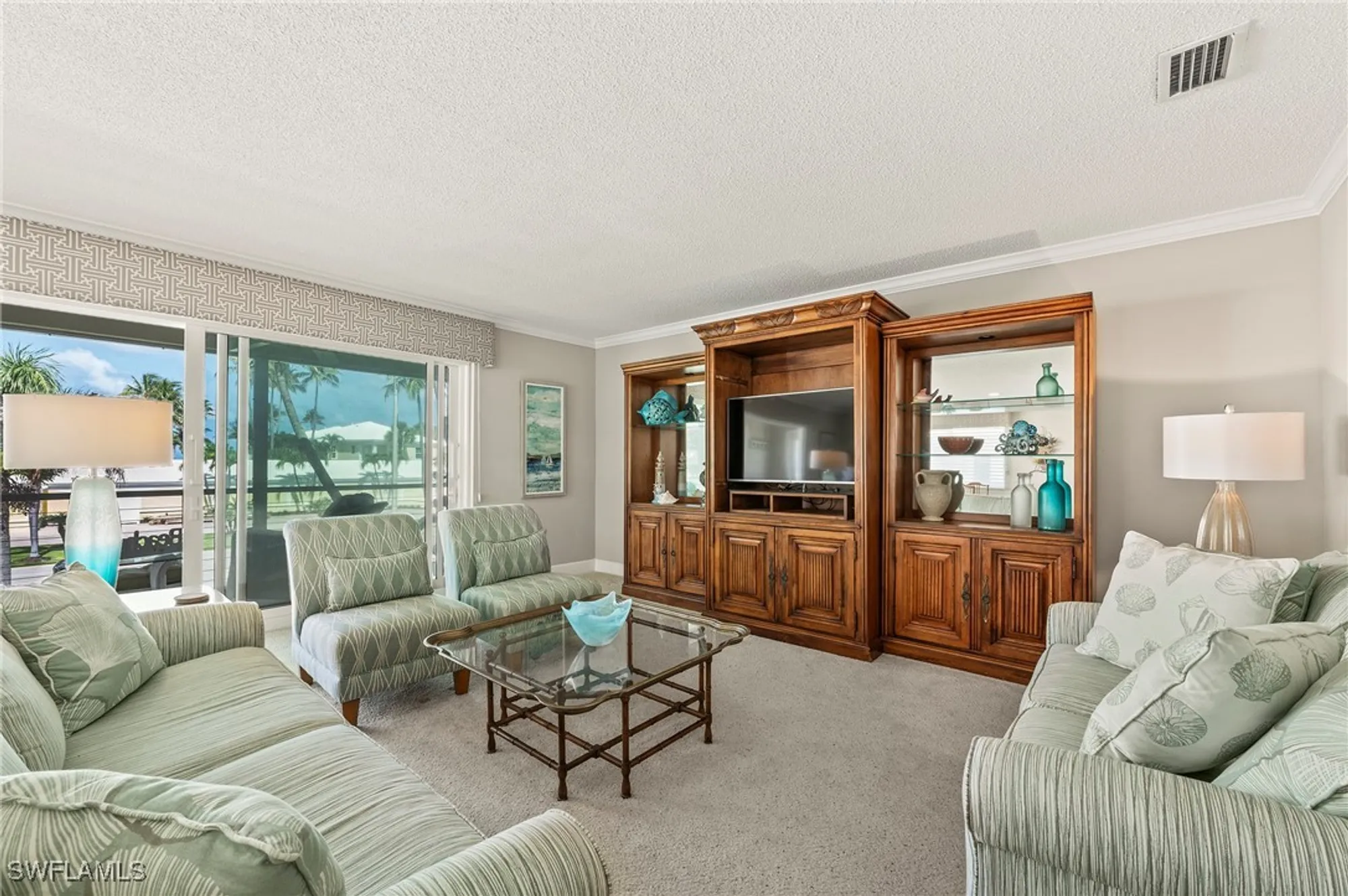 Property Slideshow image 11 of 27 | 2500 gulf shore blvd n4, Naples, FL, 34103