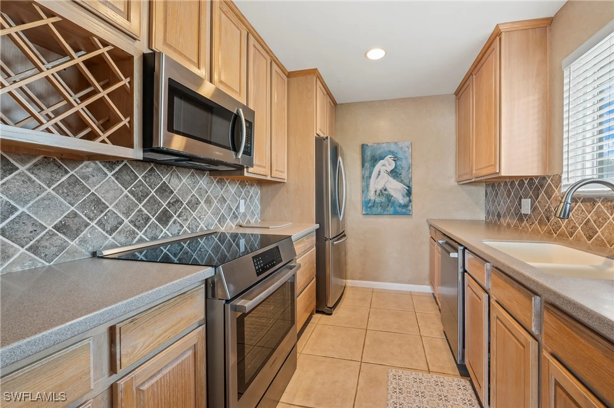 Property Slideshow image 3 of 27 | 2500 gulf shore blvd n4, Naples, FL, 34103