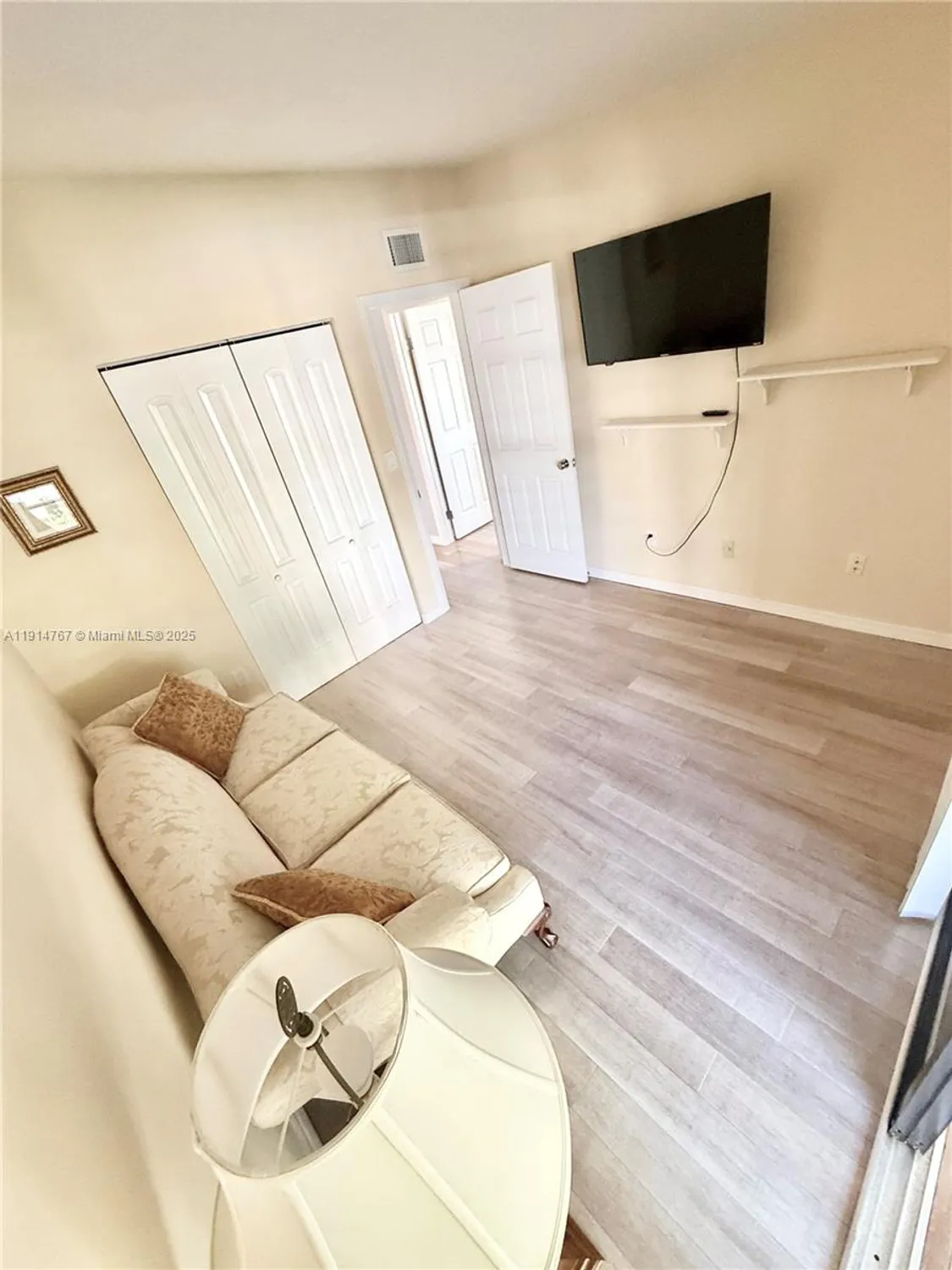 Property Slideshow image 15 of 27 | 7196 ashmont cir # 212, Tamarac, FL, 33321