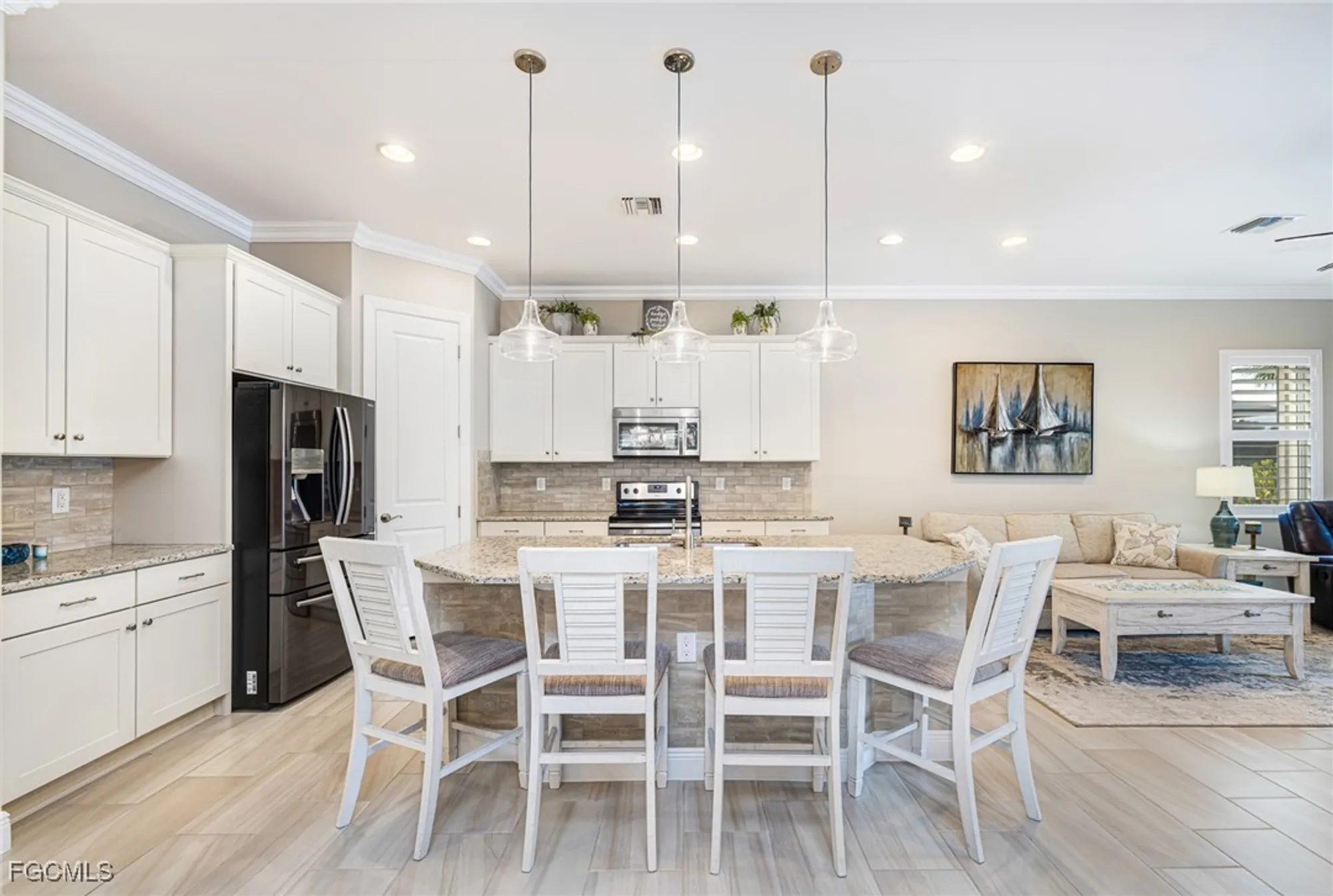 Property Slideshow image 14 of 52 | 10386 materita dr, Fort Myers, FL, 33913