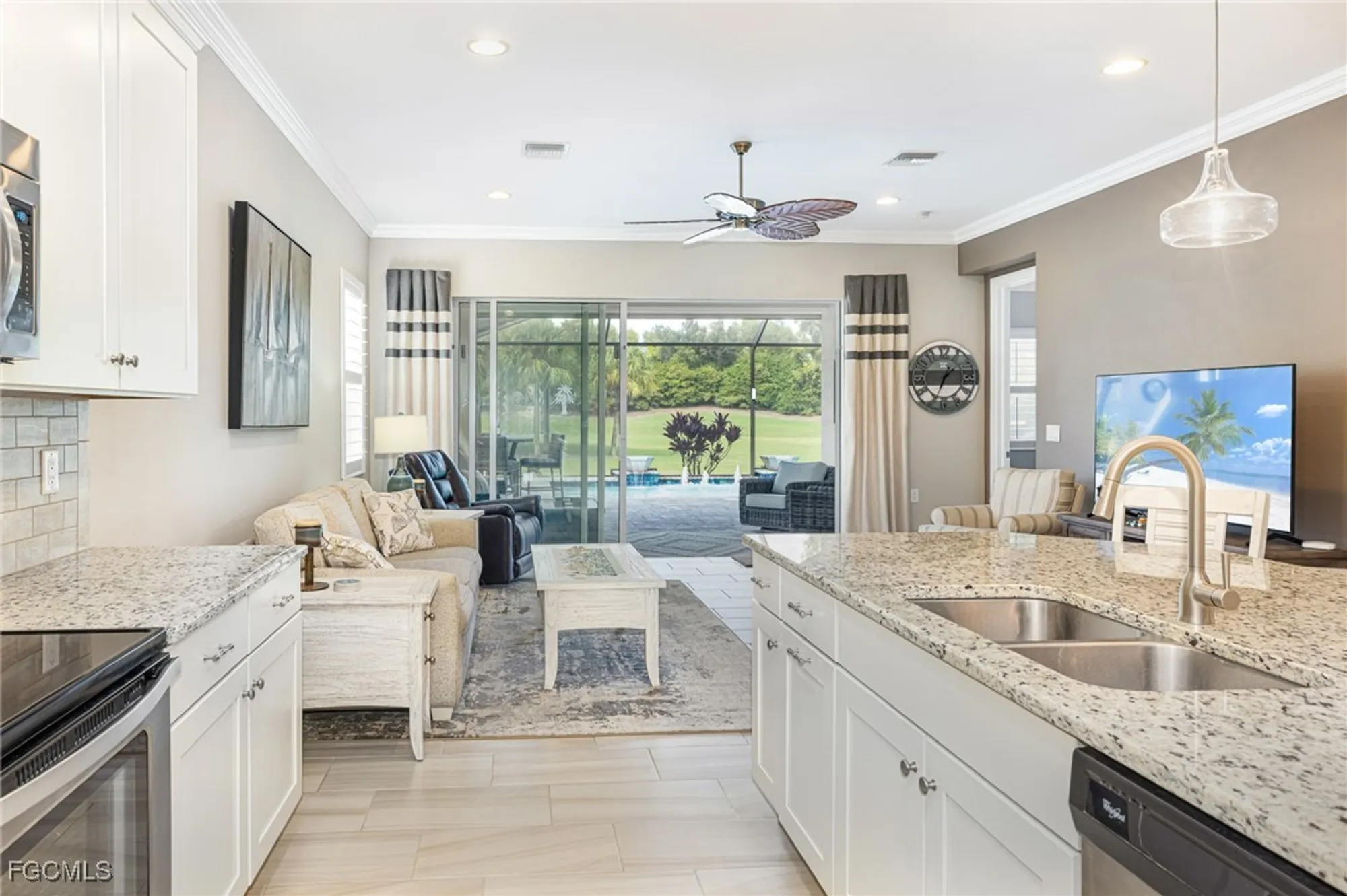 Property Slideshow image 16 of 52 | 10386 materita dr, Fort Myers, FL, 33913