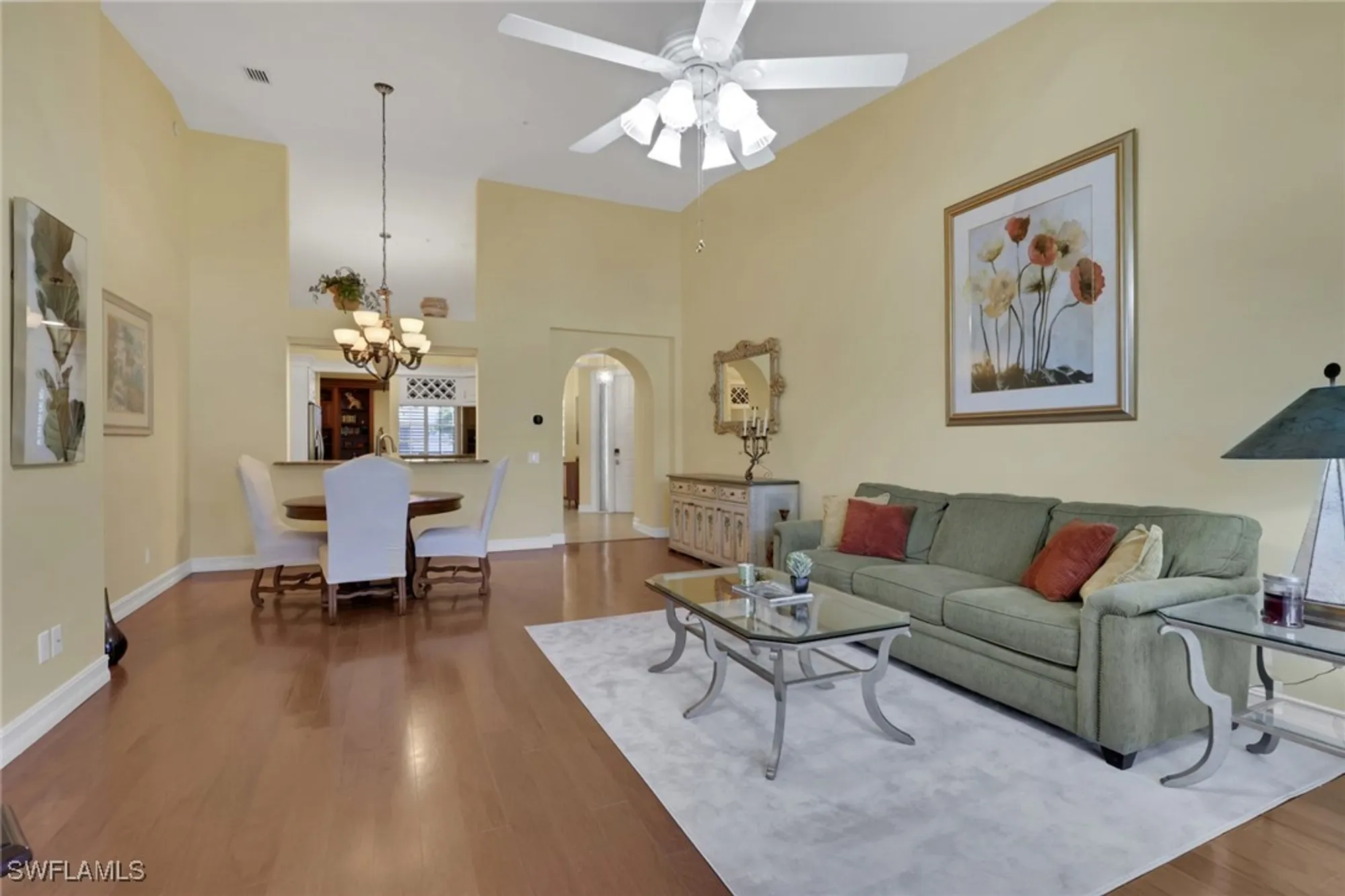 Property Slideshow image 15 of 29 | 820 bentwater cir 202, Naples, FL, 34108