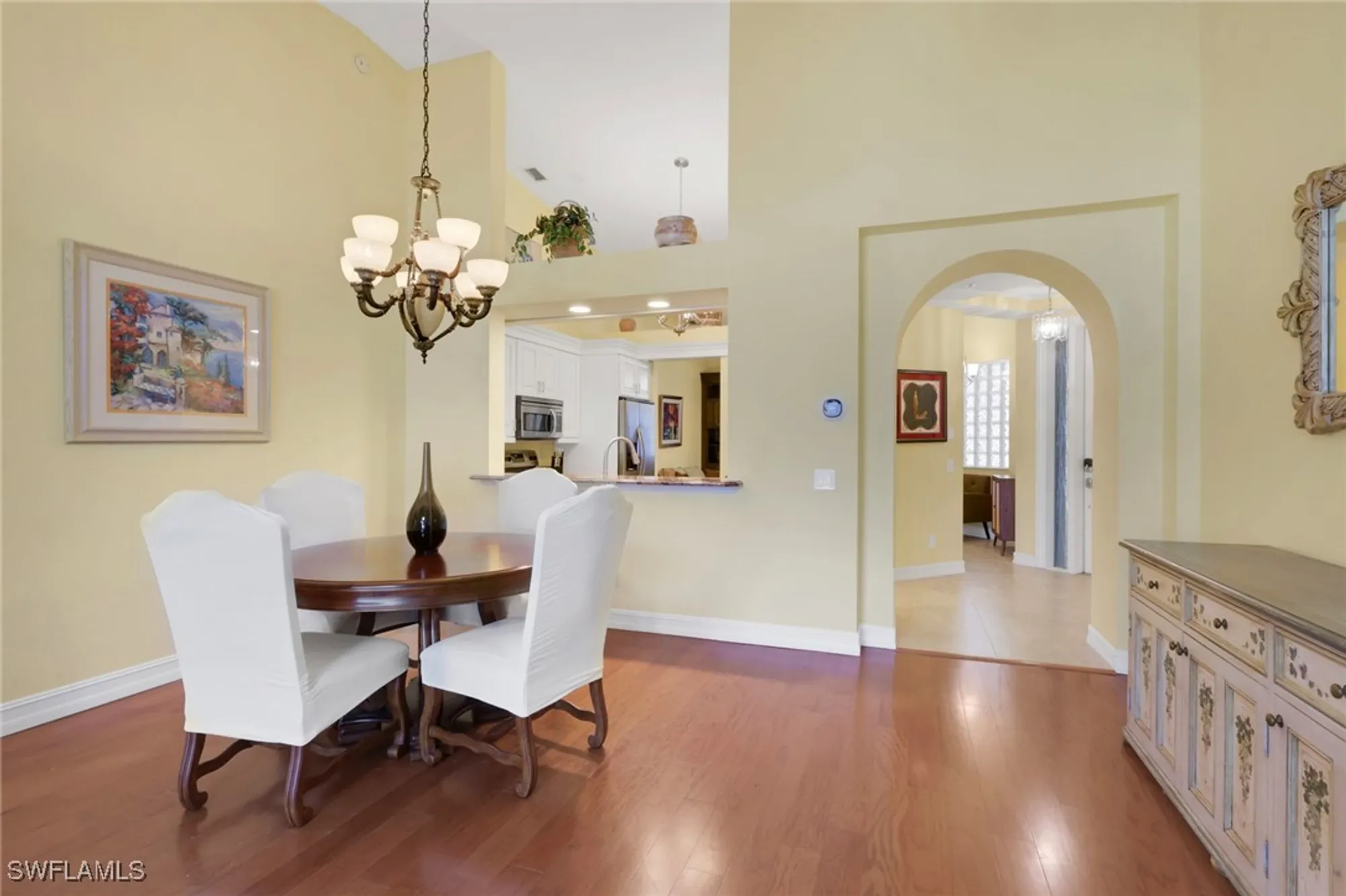 Property Slideshow image 13 of 29 | 820 bentwater cir 202, Naples, FL, 34108