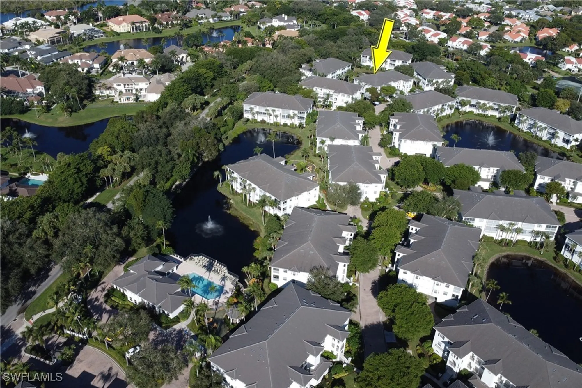 Property Slideshow image 27 of 29 | 820 bentwater cir 202, Naples, FL, 34108