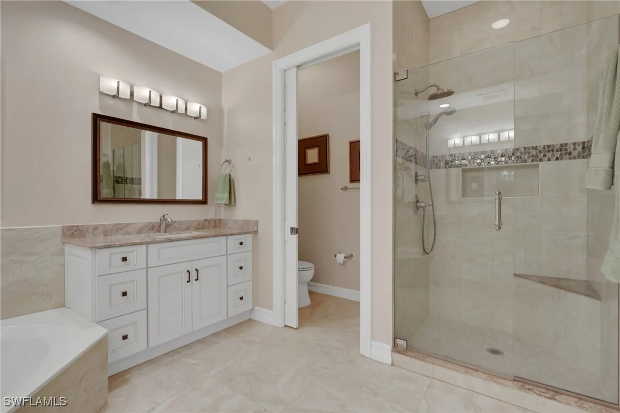 Property Slideshow image 23 of 29 | 820 bentwater cir 202, Naples, FL, 34108