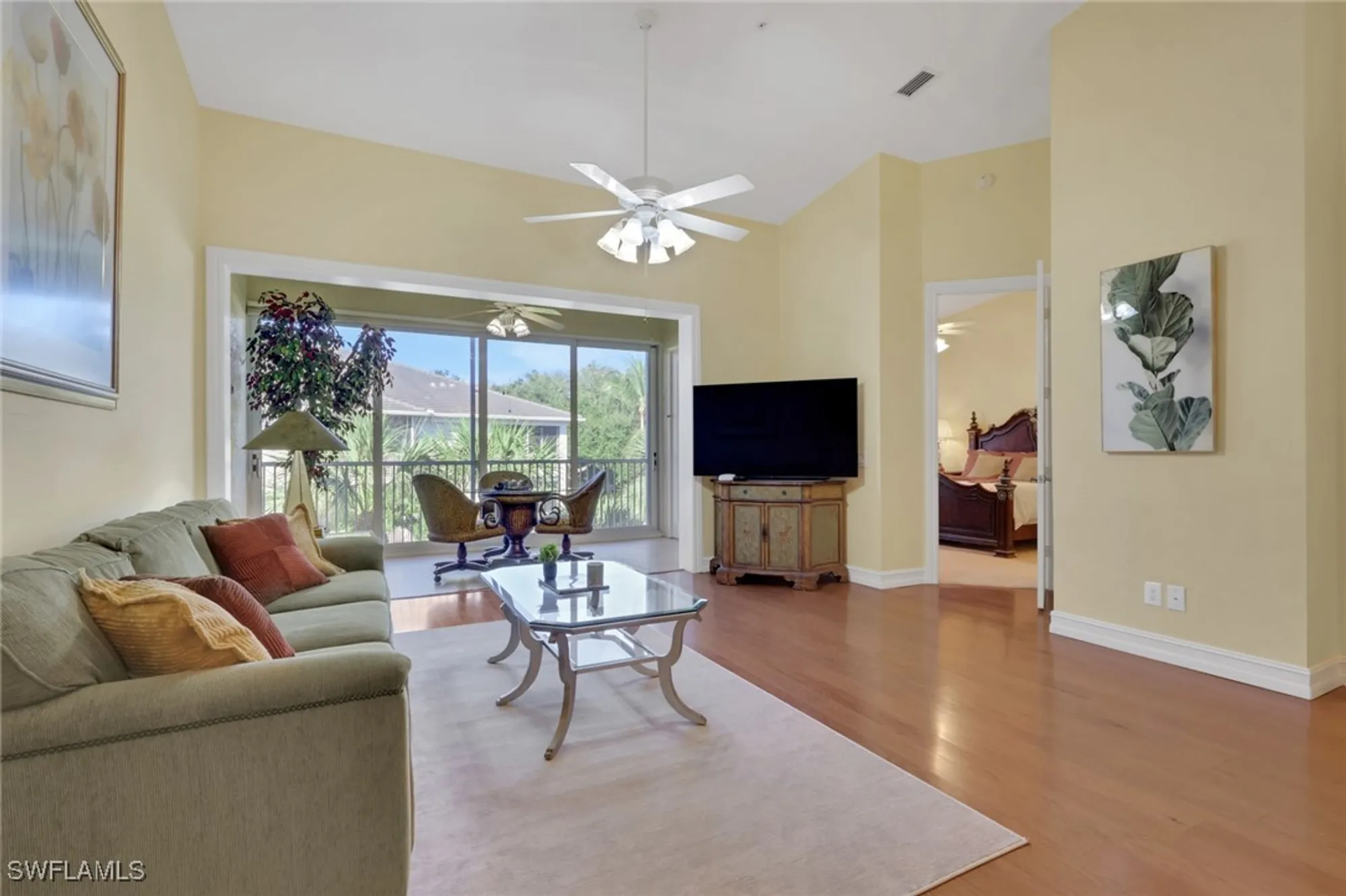 Property Slideshow image 5 of 29 | 820 bentwater cir 202, Naples, FL, 34108