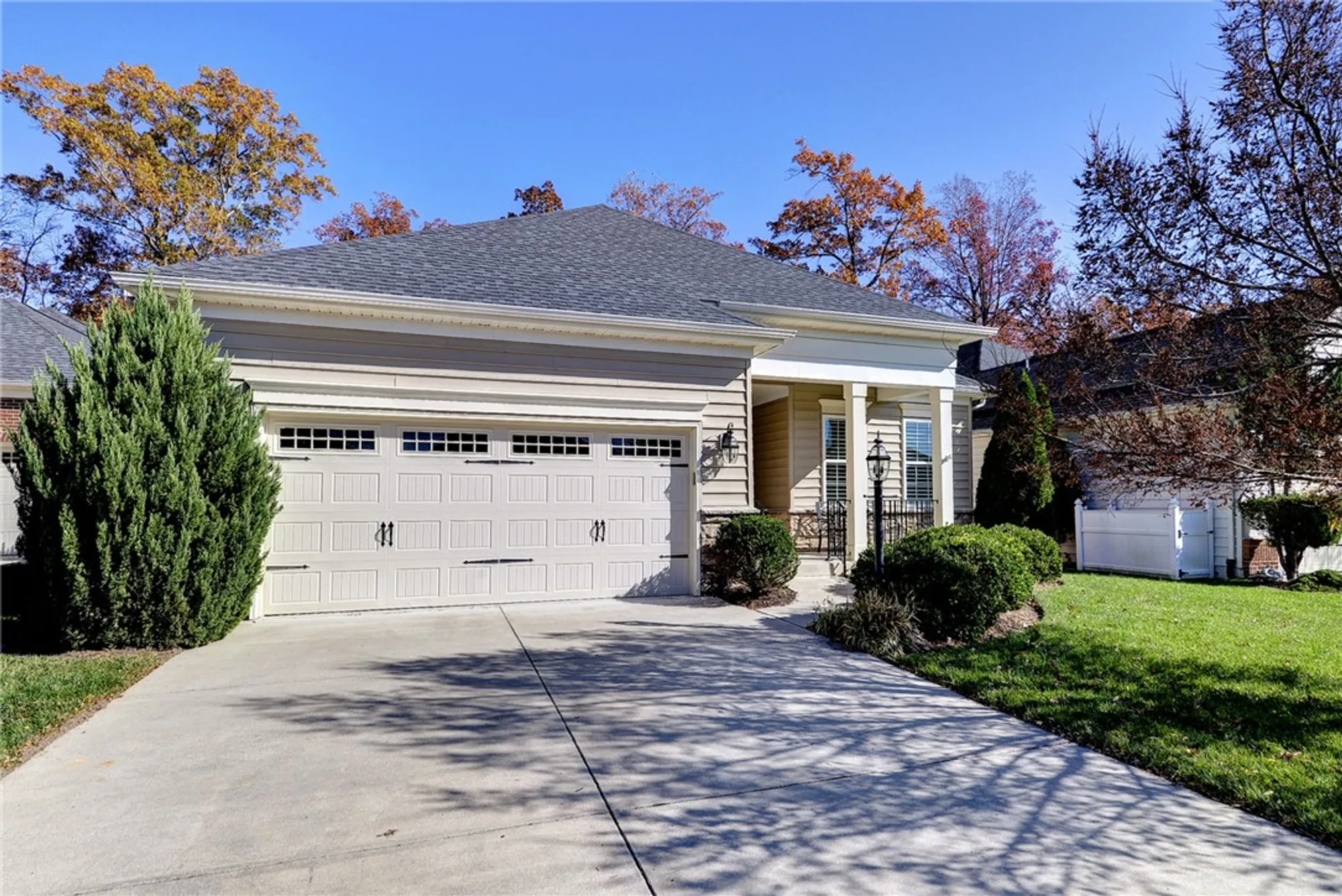 Property Slideshow image 2 of 43 | 6462 isabella dr, Williamsburg, VA, 23188