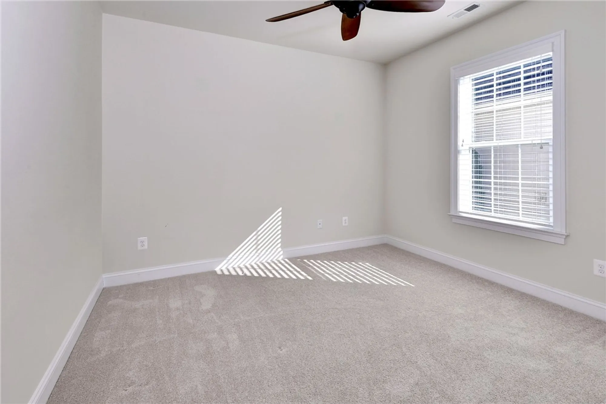 Property Slideshow image 31 of 43 | 6462 isabella dr, Williamsburg, VA, 23188