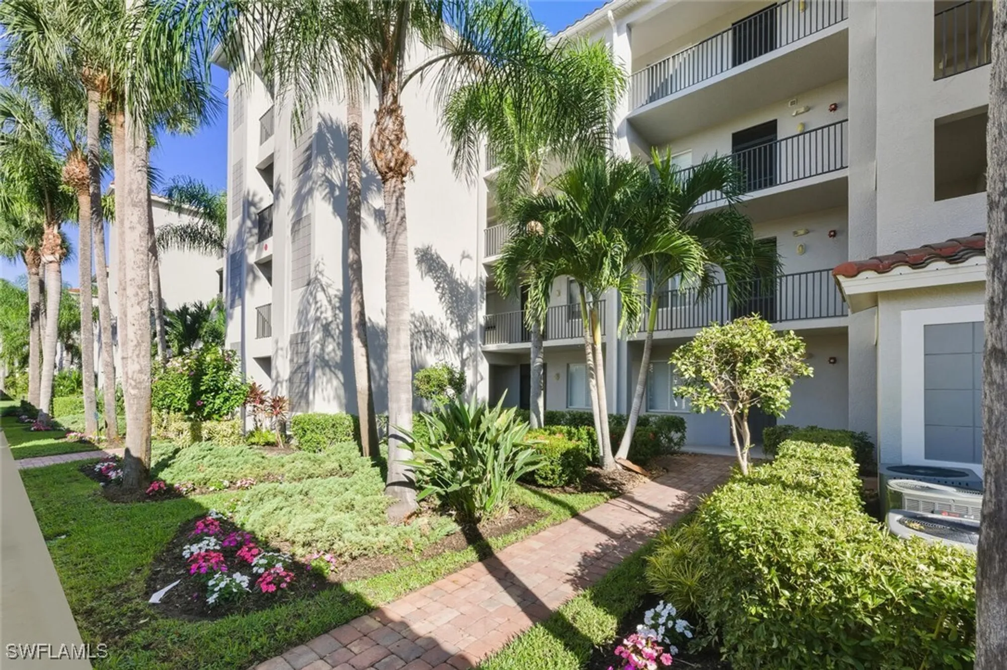 Property Slideshow image 4 of 42 | 10345 heritage bay blvd 2034, Naples, FL, 34120