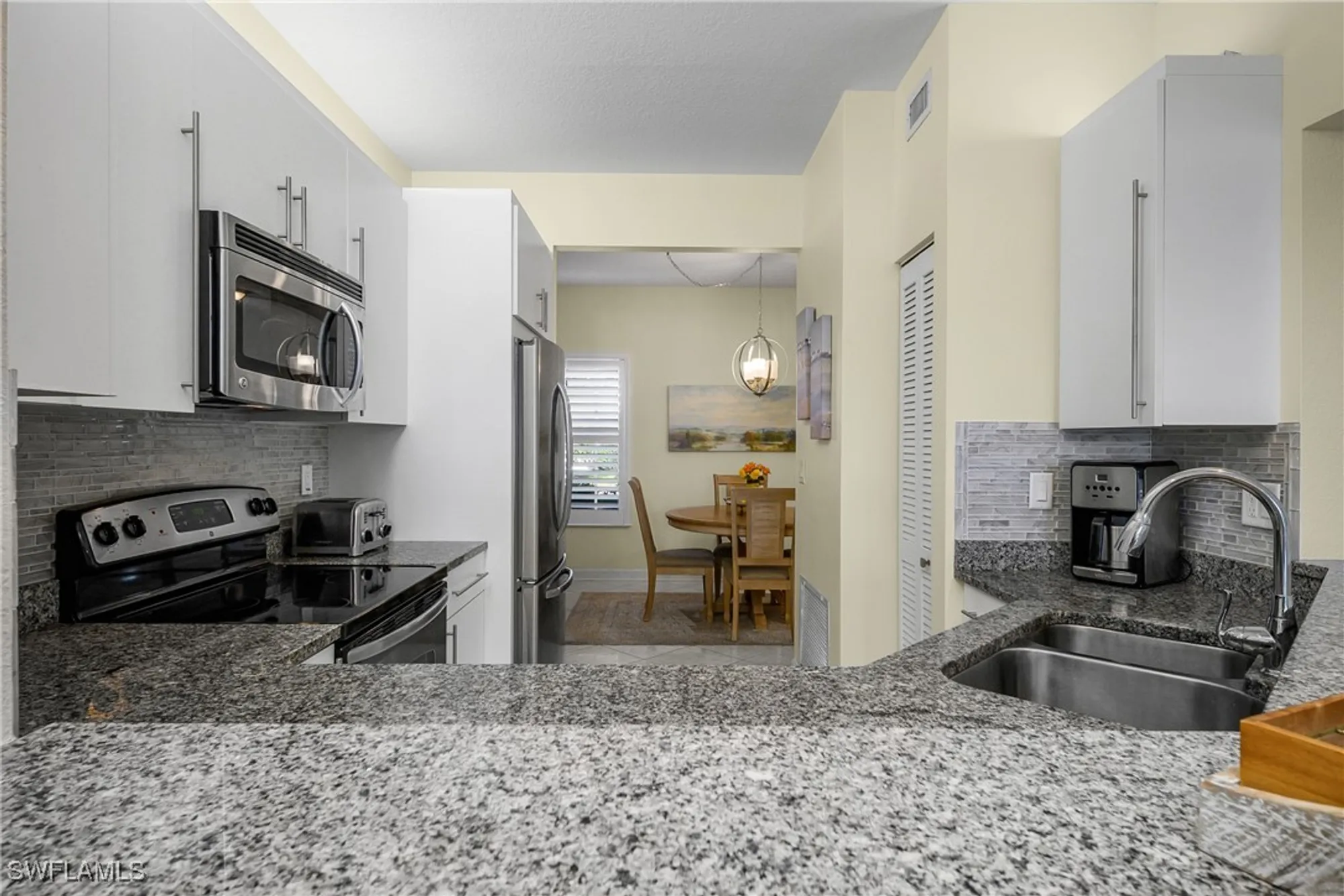 Property Slideshow image 11 of 40 | 864 tanbark dr apt 101, Naples, FL, 34108