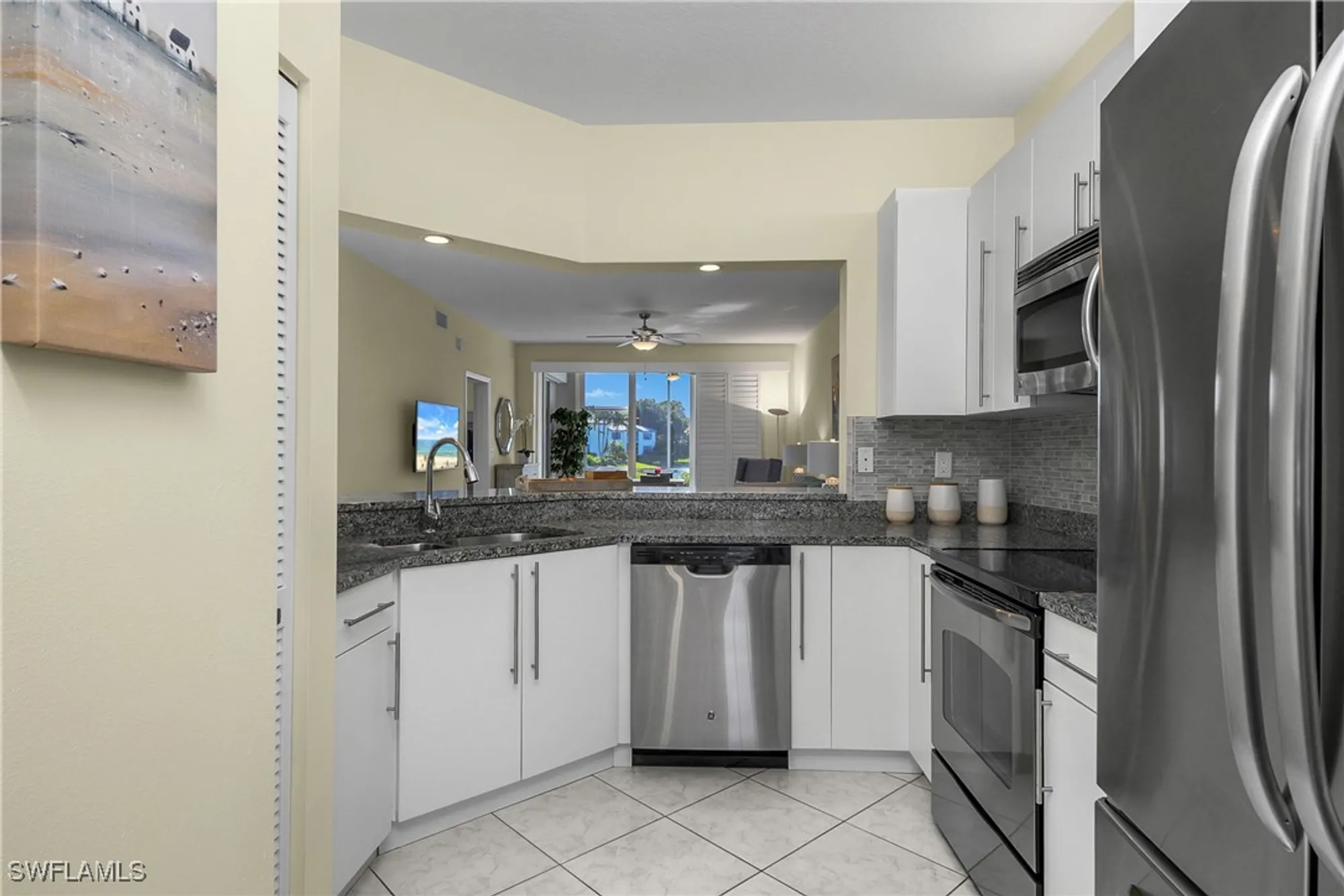 Property Slideshow image 13 of 40 | 864 tanbark dr apt 101, Naples, FL, 34108