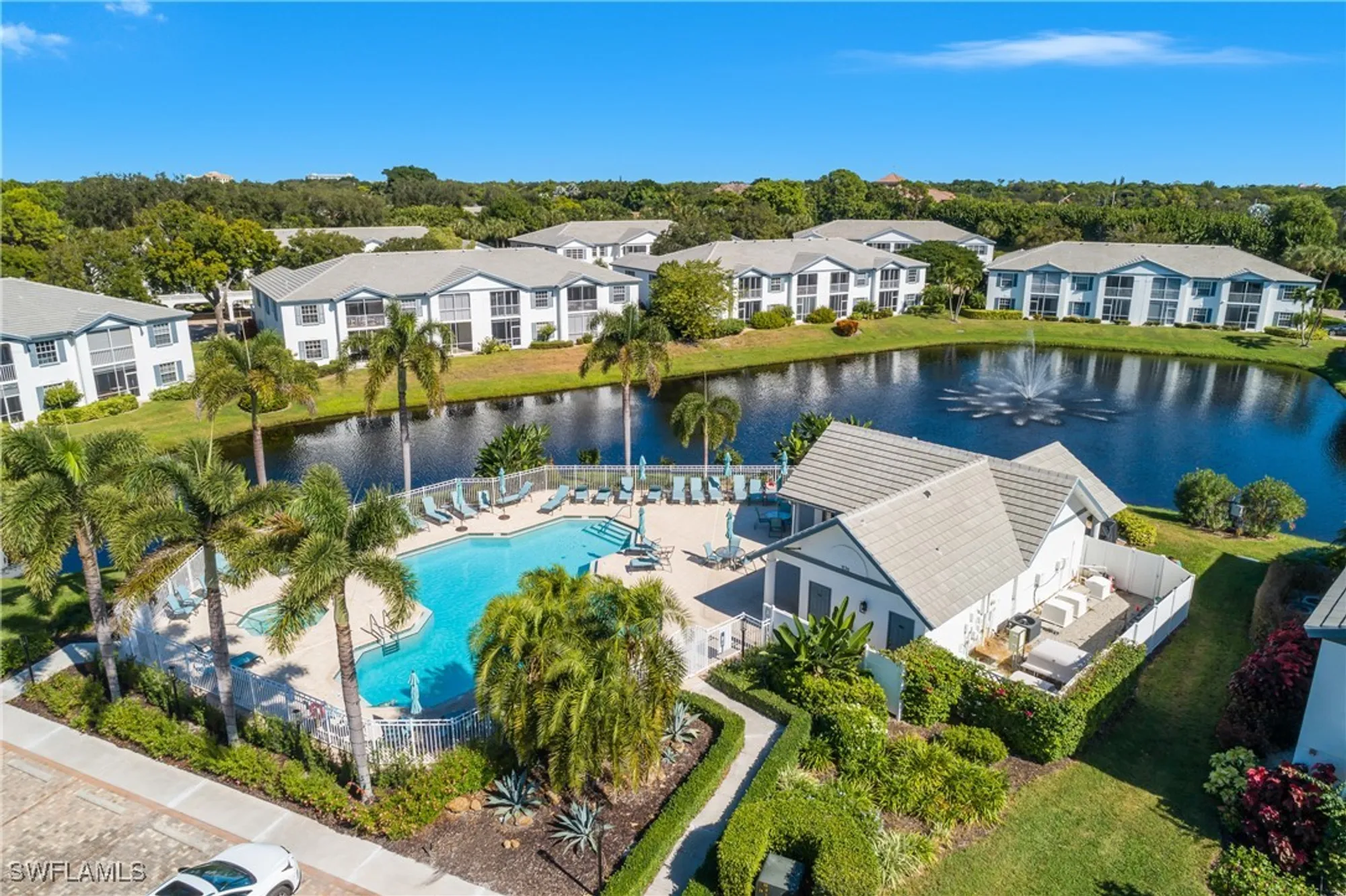 Property Slideshow image 34 of 40 | 864 tanbark dr apt 101, Naples, FL, 34108