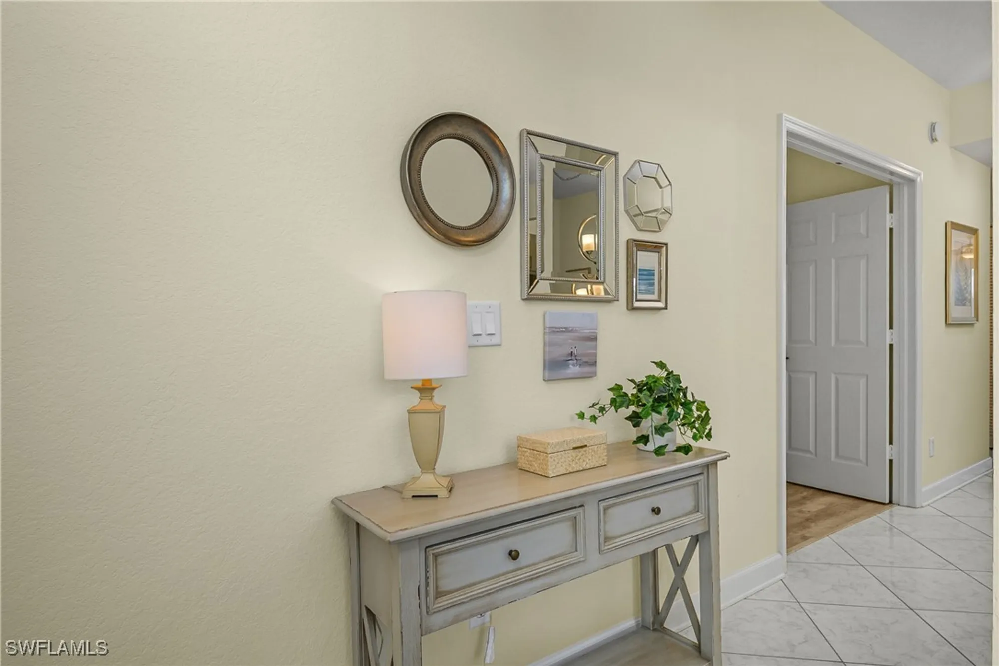 Property Slideshow image 5 of 40 | 864 tanbark dr apt 101, Naples, FL, 34108