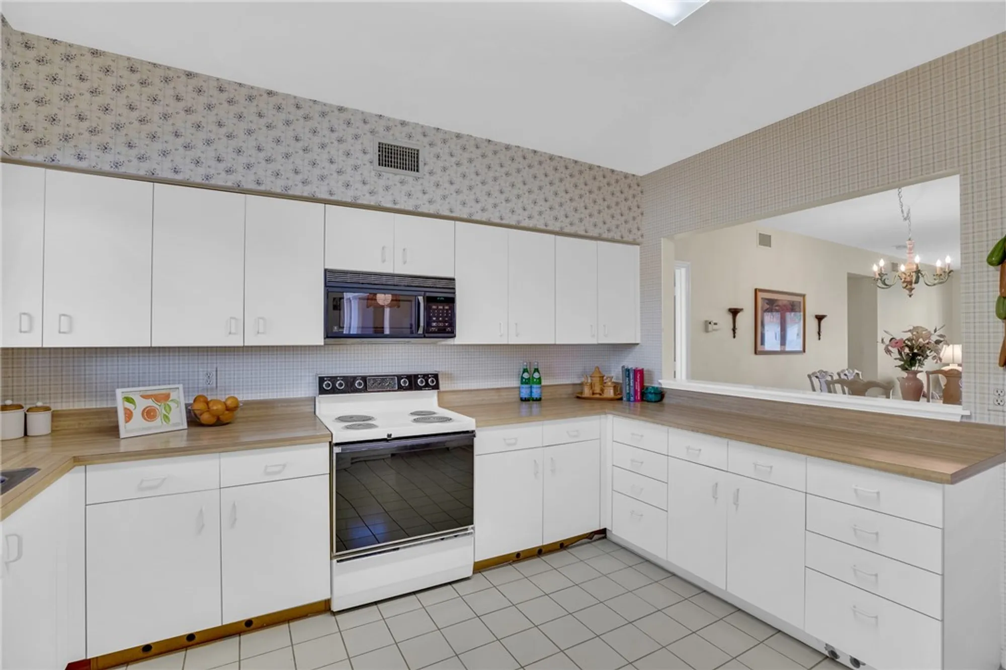Property Slideshow image 17 of 36 | 5045 harmony cir 207, Vero Beach, FL, 32967