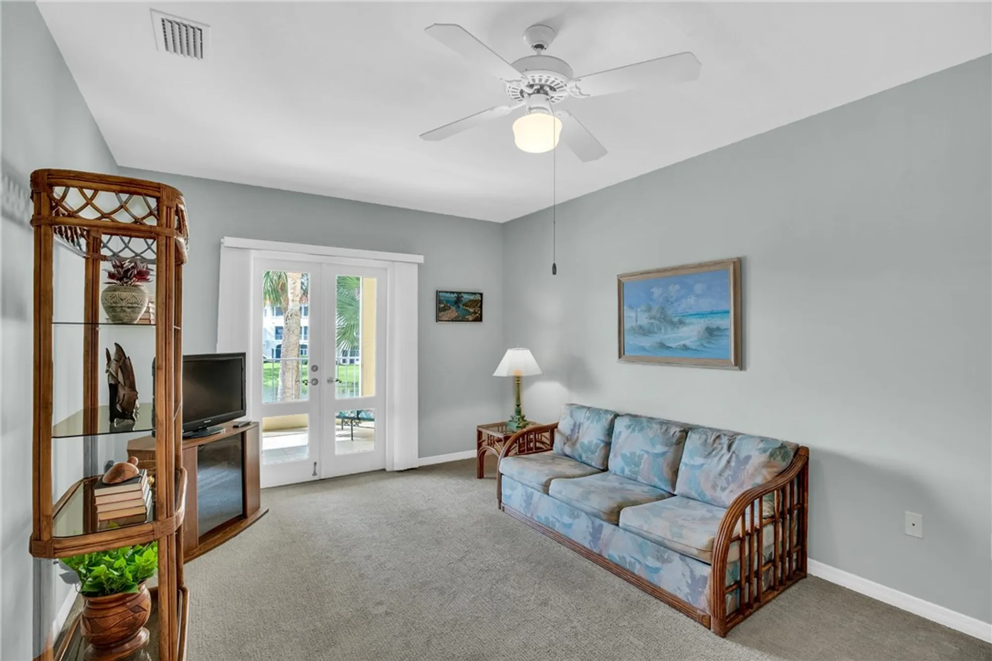 Property Slideshow image 13 of 36 | 5045 harmony cir 207, Vero Beach, FL, 32967