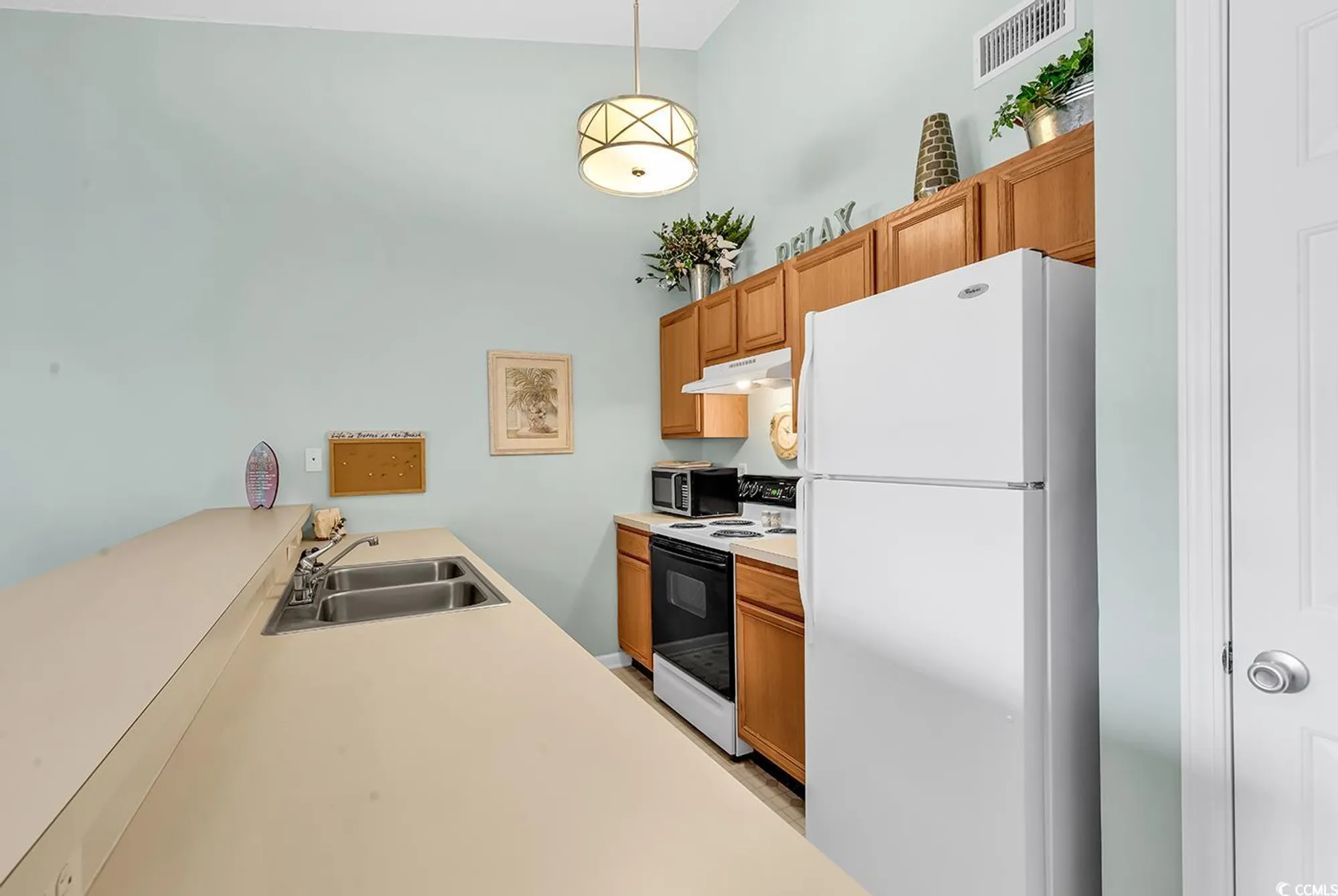 Property Slideshow image 9 of 23 | 1230 white tree ln f, Myrtle Beach, SC, 29588