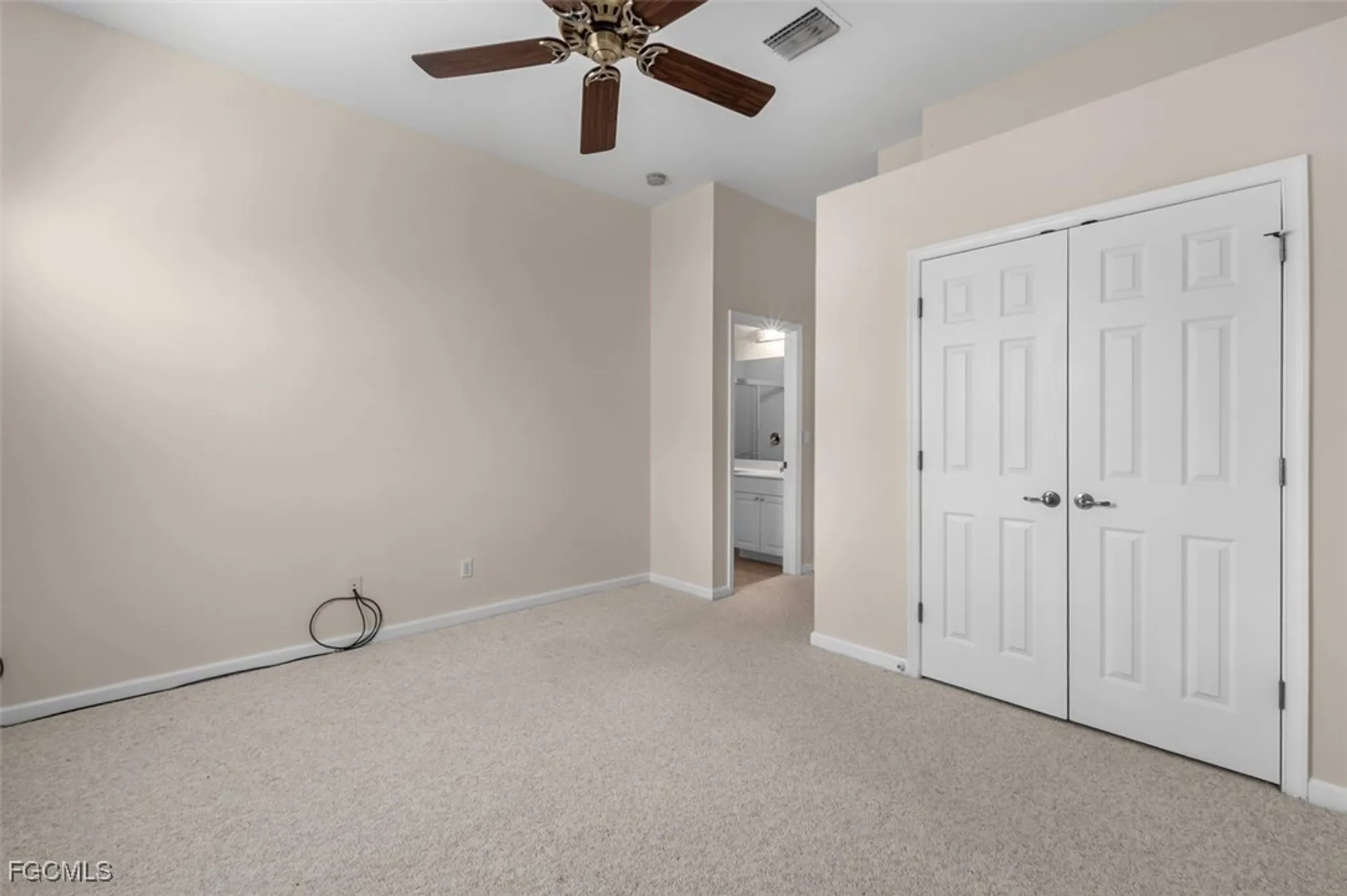 Property Slideshow image 14 of 33 | 11970 bramble cove dr, Fort Myers, FL, 33905
