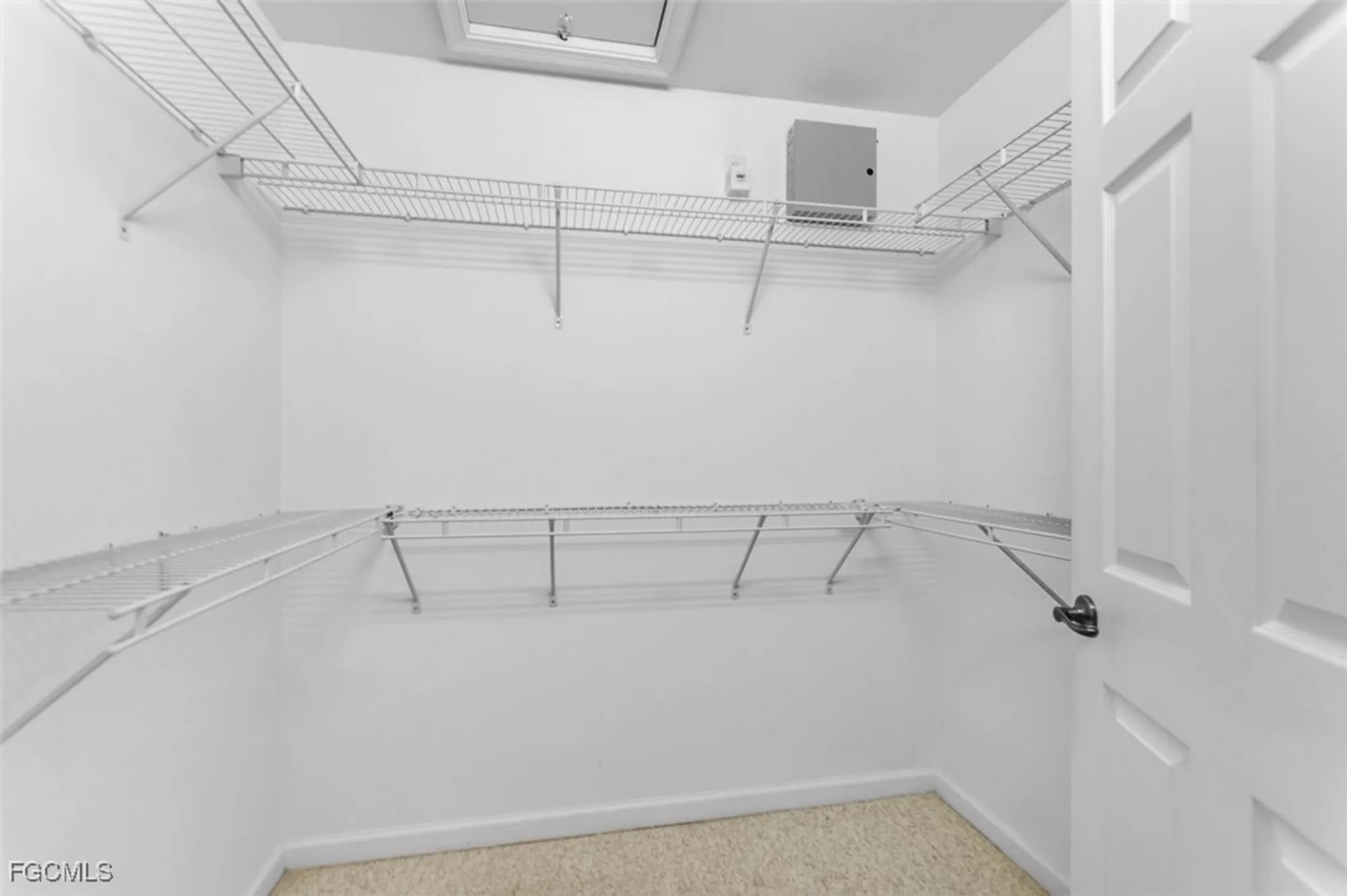 Property Slideshow image 13 of 33 | 11970 bramble cove dr, Fort Myers, FL, 33905