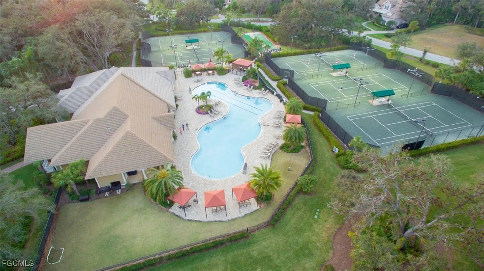 Property Slideshow image 27 of 33 | 11970 bramble cove dr, Fort Myers, FL, 33905