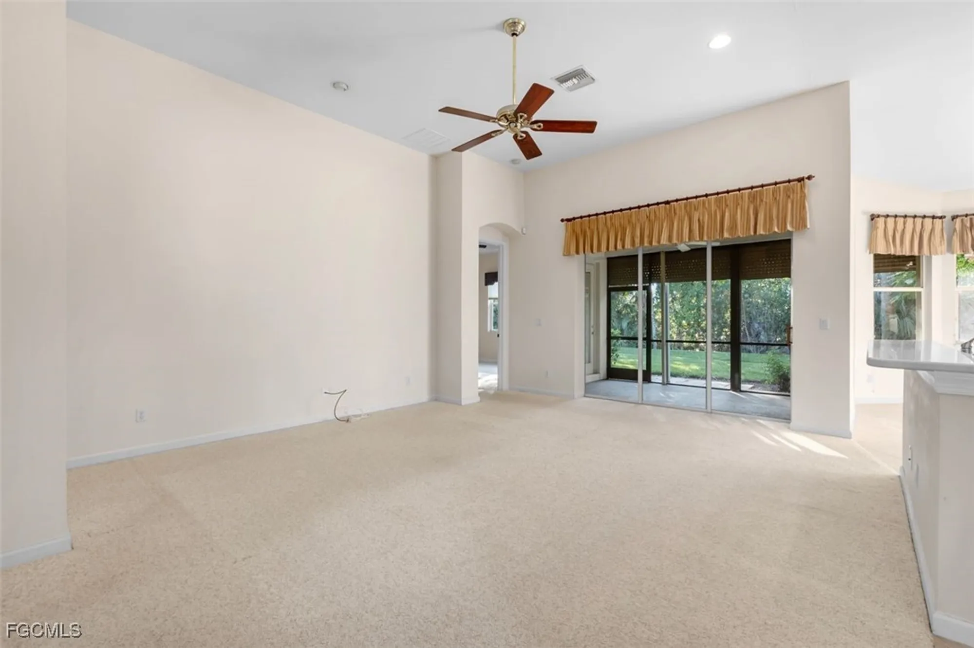 Property Slideshow image 5 of 33 | 11970 bramble cove dr, Fort Myers, FL, 33905