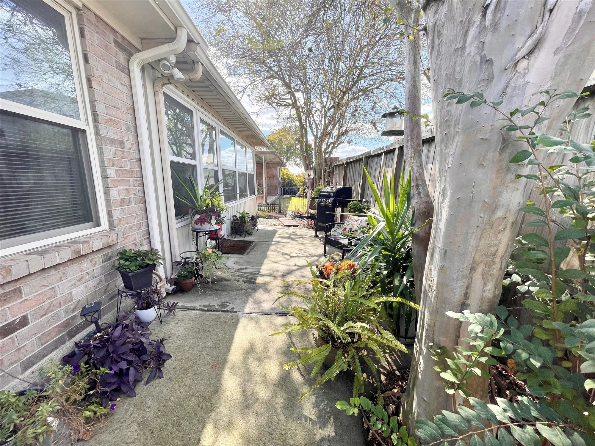 Property Slideshow image 25 of 25 | 918 peach blossom dr, Pearland, TX, 77584