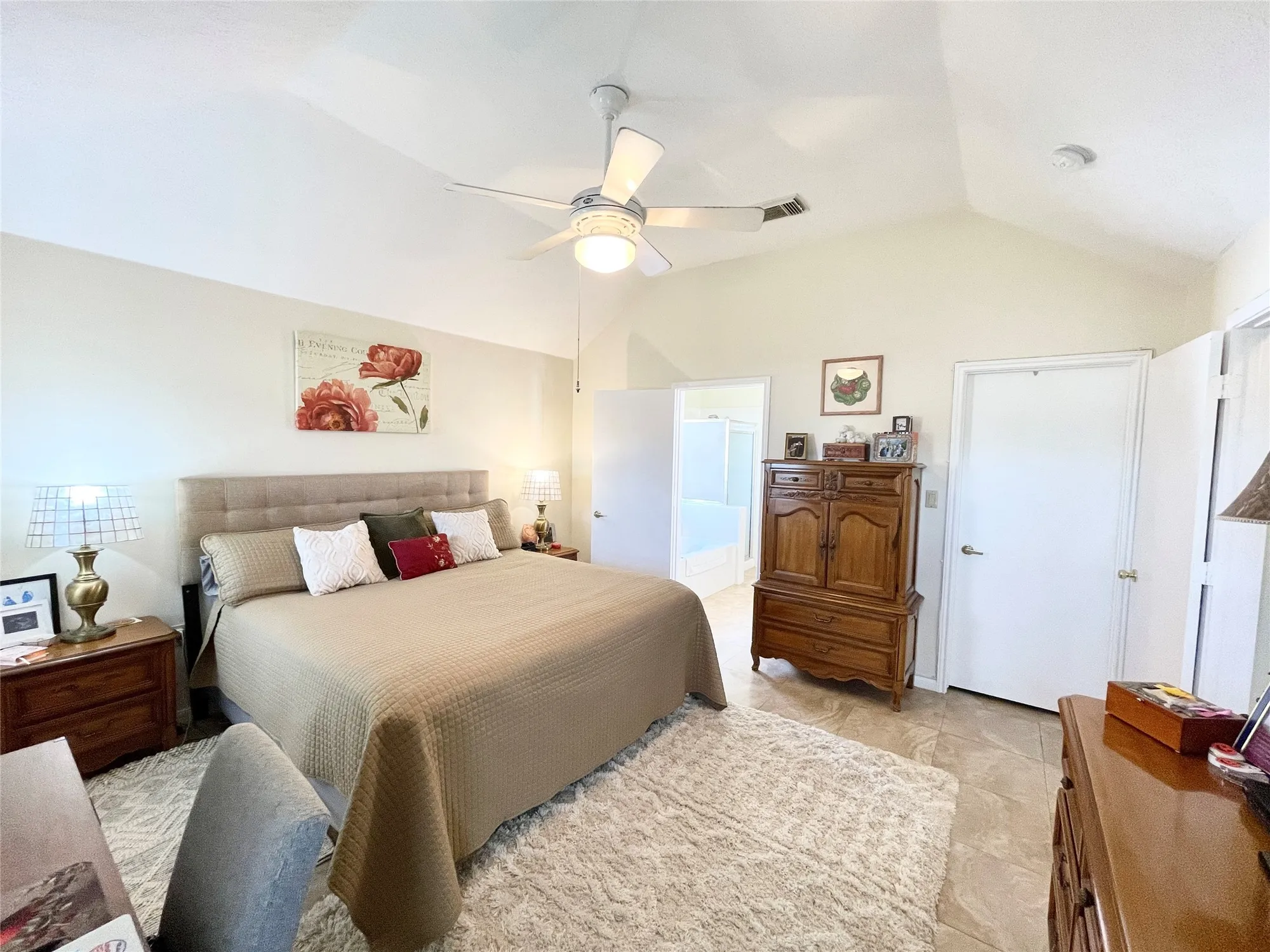 Property Slideshow image 20 of 25 | 918 peach blossom dr, Pearland, TX, 77584