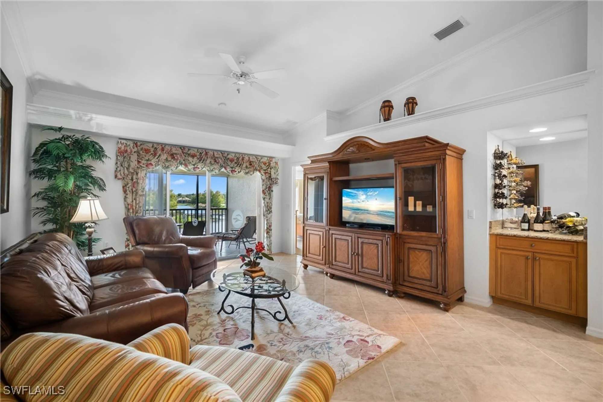 Property Slideshow image 11 of 49 | 10250 heritage bay blvd 3625, Naples, FL, 34120