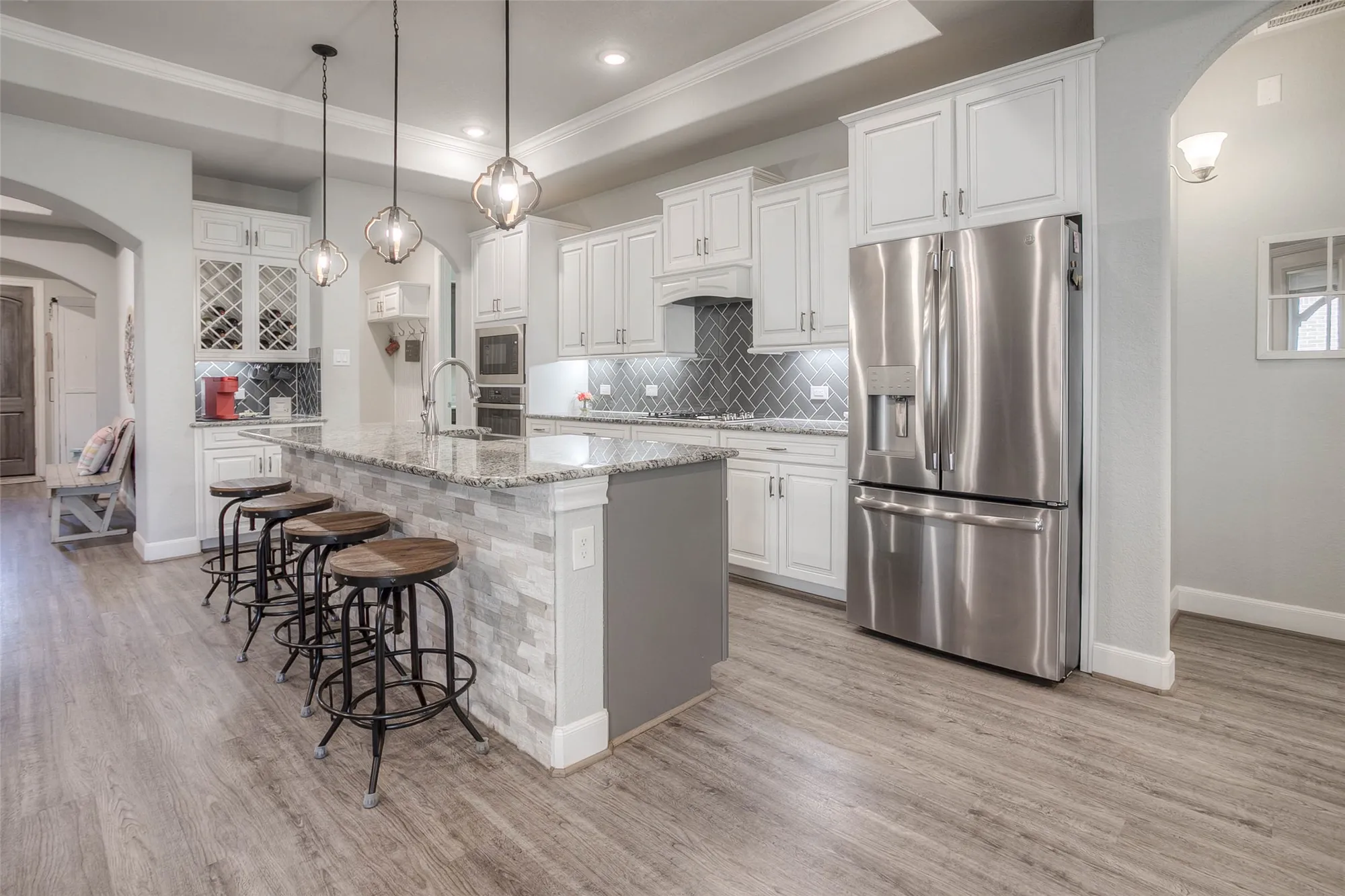 Property Slideshow image 14 of 50 | 5757 lakeside villas ct, Conroe, TX, 77304