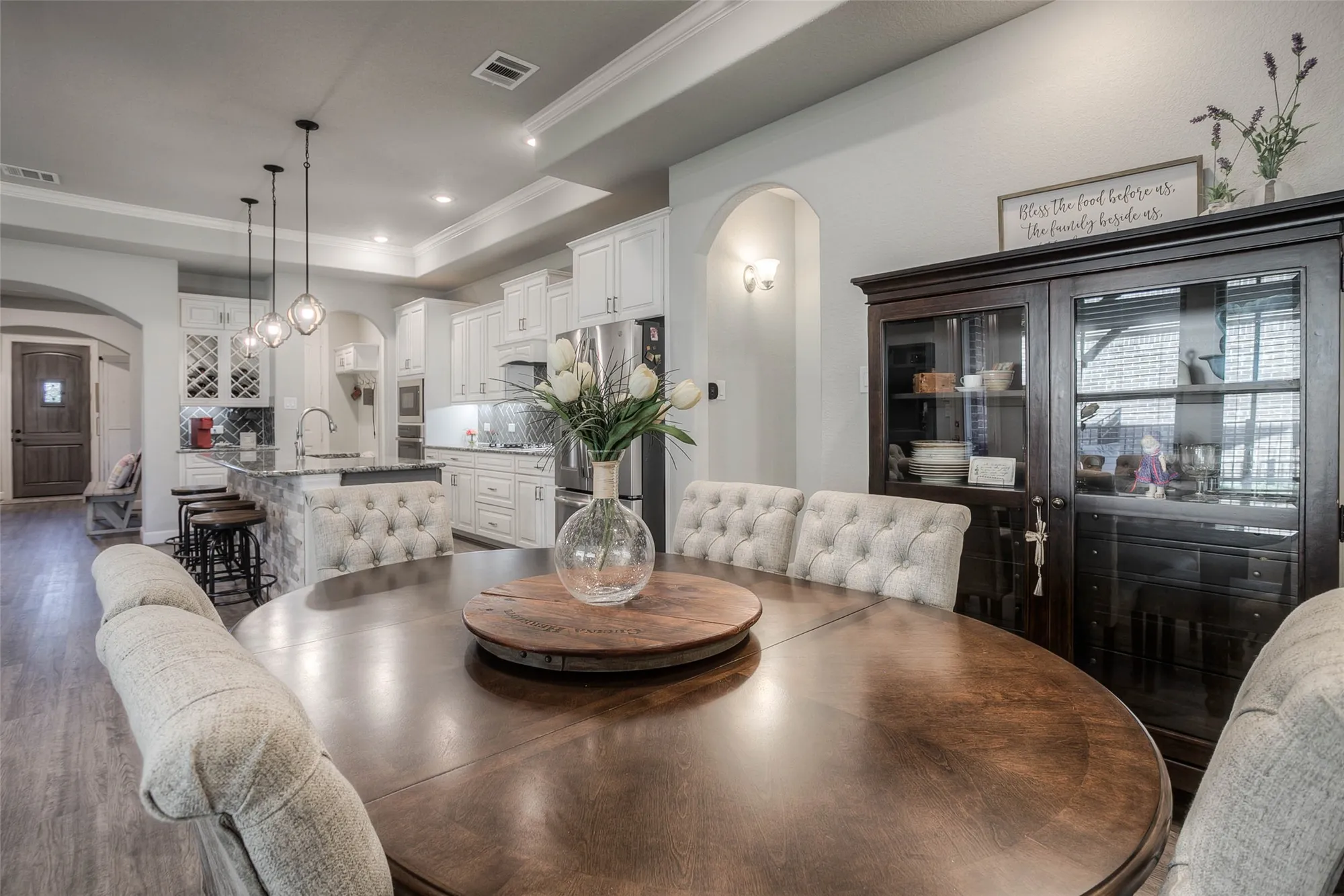 Property Slideshow image 17 of 50 | 5757 lakeside villas ct, Conroe, TX, 77304