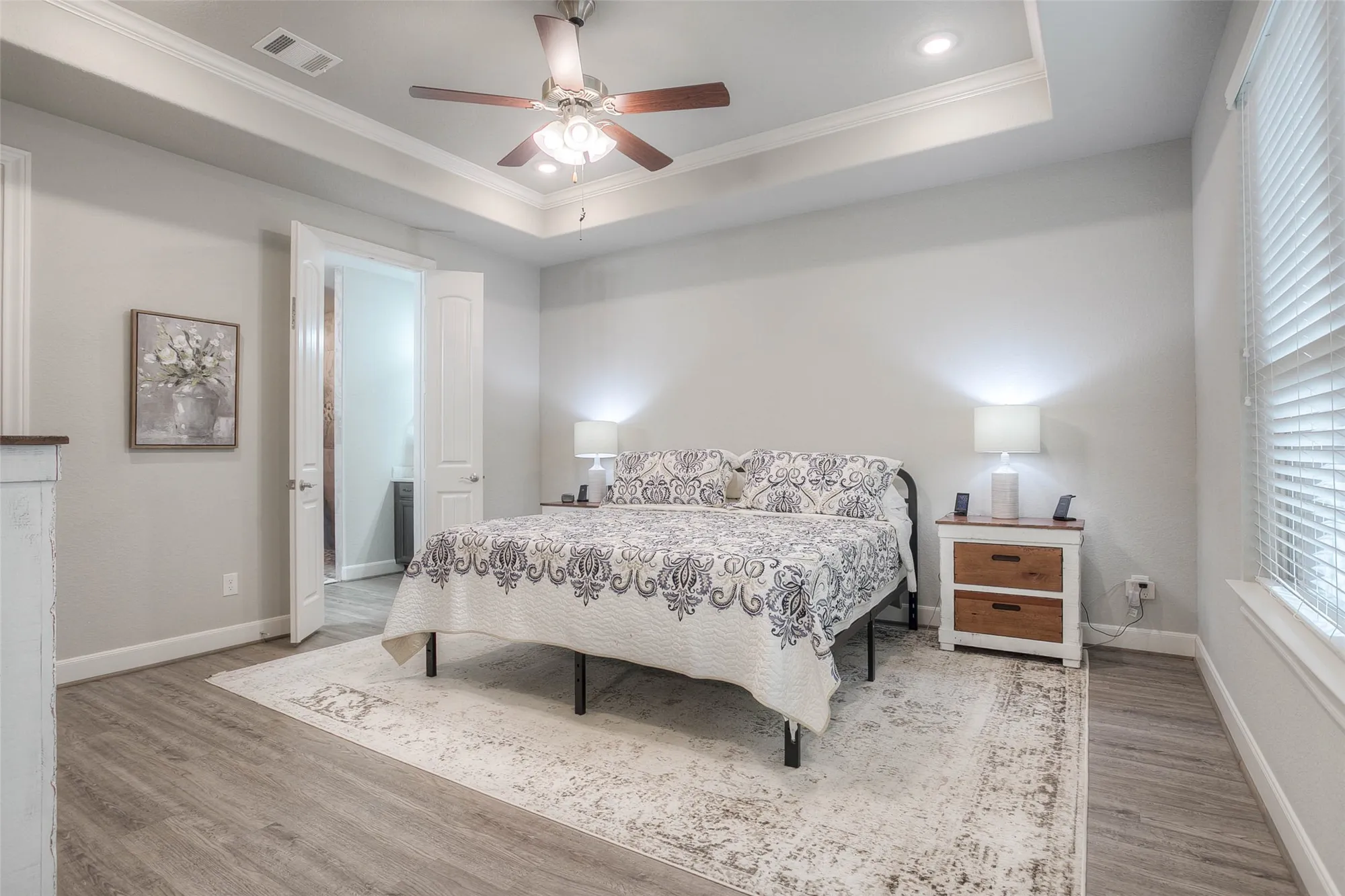 Property Slideshow image 25 of 50 | 5757 lakeside villas ct, Conroe, TX, 77304