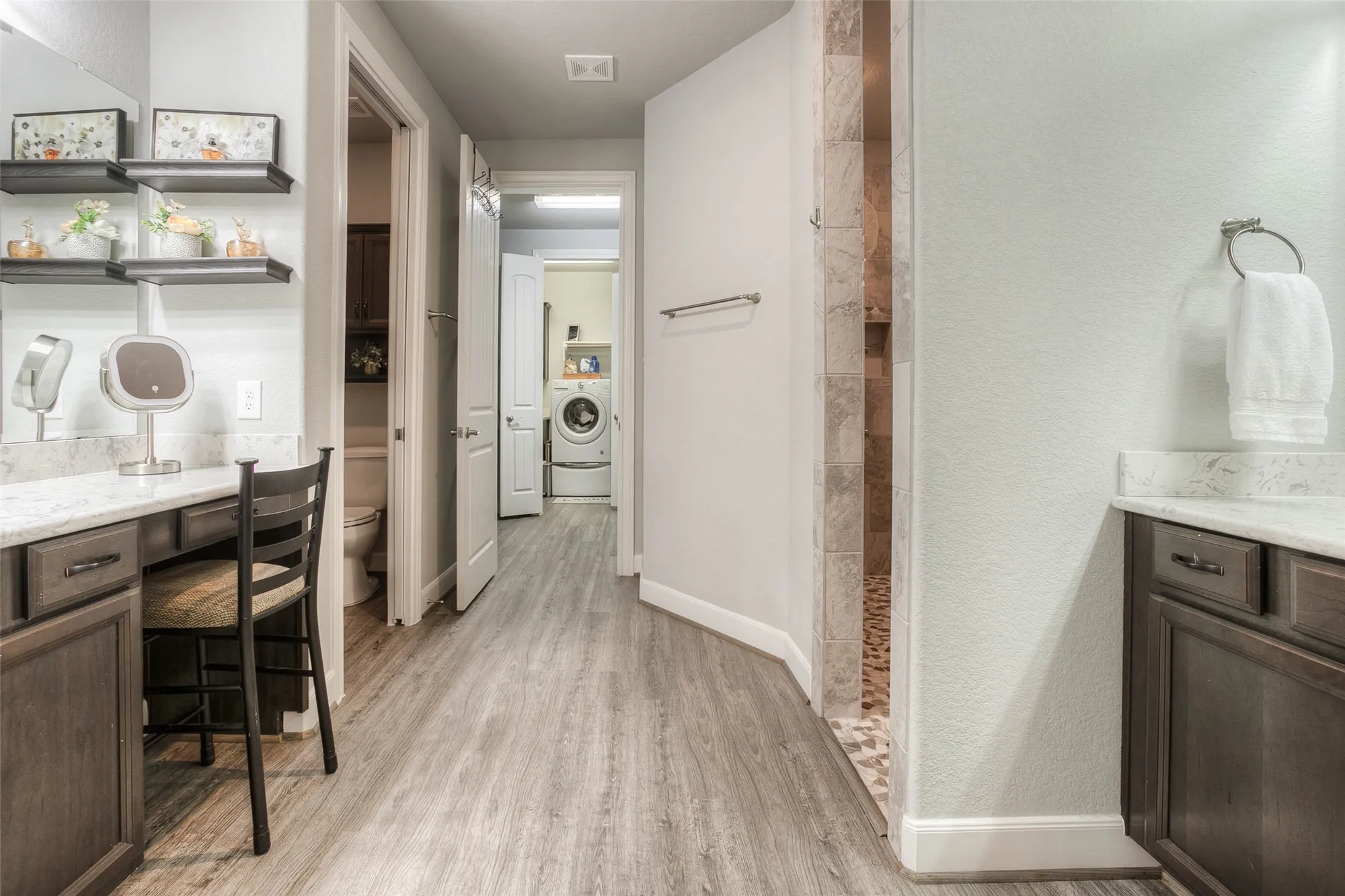 Property Slideshow image 32 of 50 | 5757 lakeside villas ct, Conroe, TX, 77304