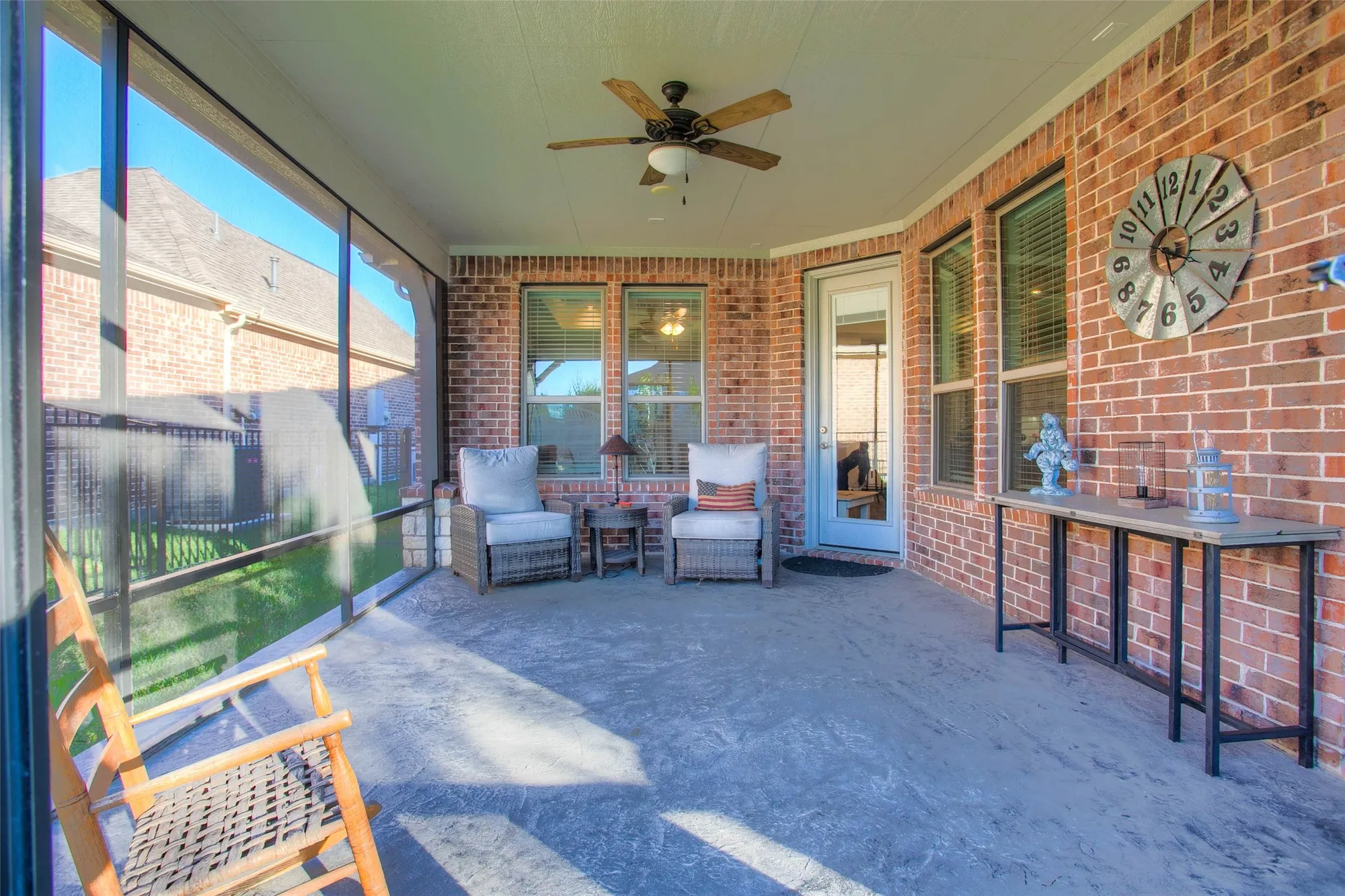 Property Slideshow image 41 of 50 | 5757 lakeside villas ct, Conroe, TX, 77304