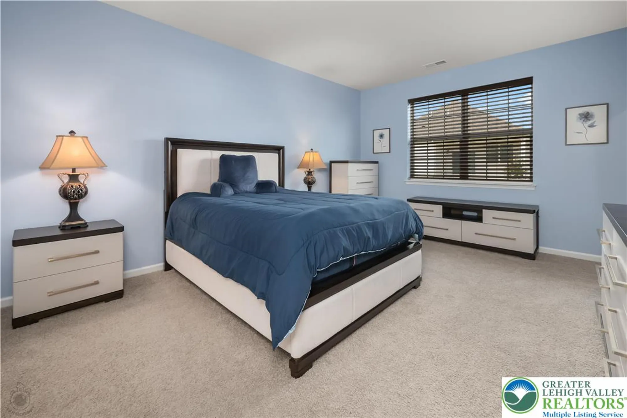 Property Slideshow image 17 of 41 | 7945 golden ln, Breinigsville, PA, 18031