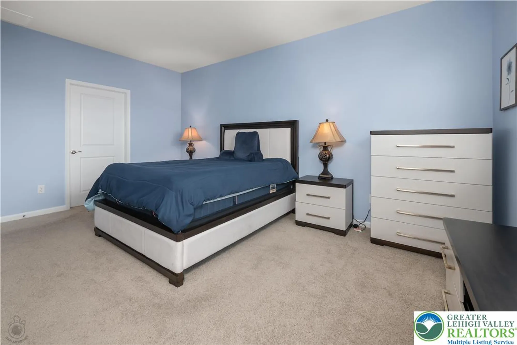 Property Slideshow image 18 of 41 | 7945 golden ln, Breinigsville, PA, 18031