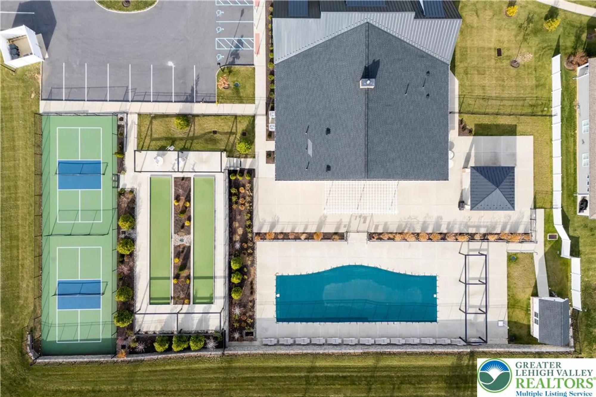 Property Slideshow image 36 of 41 | 7945 golden ln, Breinigsville, PA, 18031