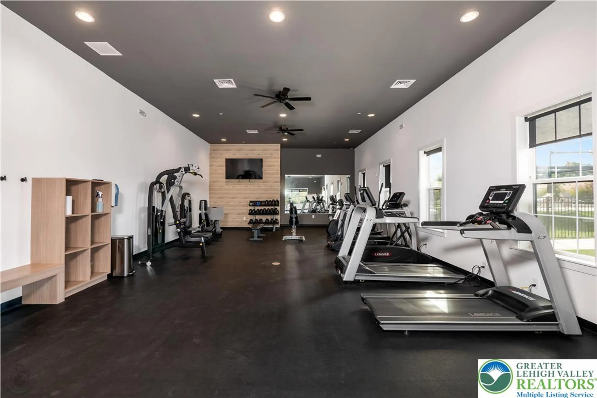 Property Slideshow image 32 of 41 | 7945 golden ln, Breinigsville, PA, 18031