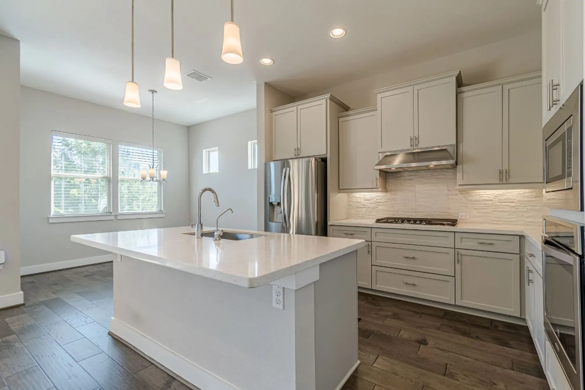 Property Slideshow image 14 of 40 | 220 jumping laurel st, San Marcos, TX, 78666